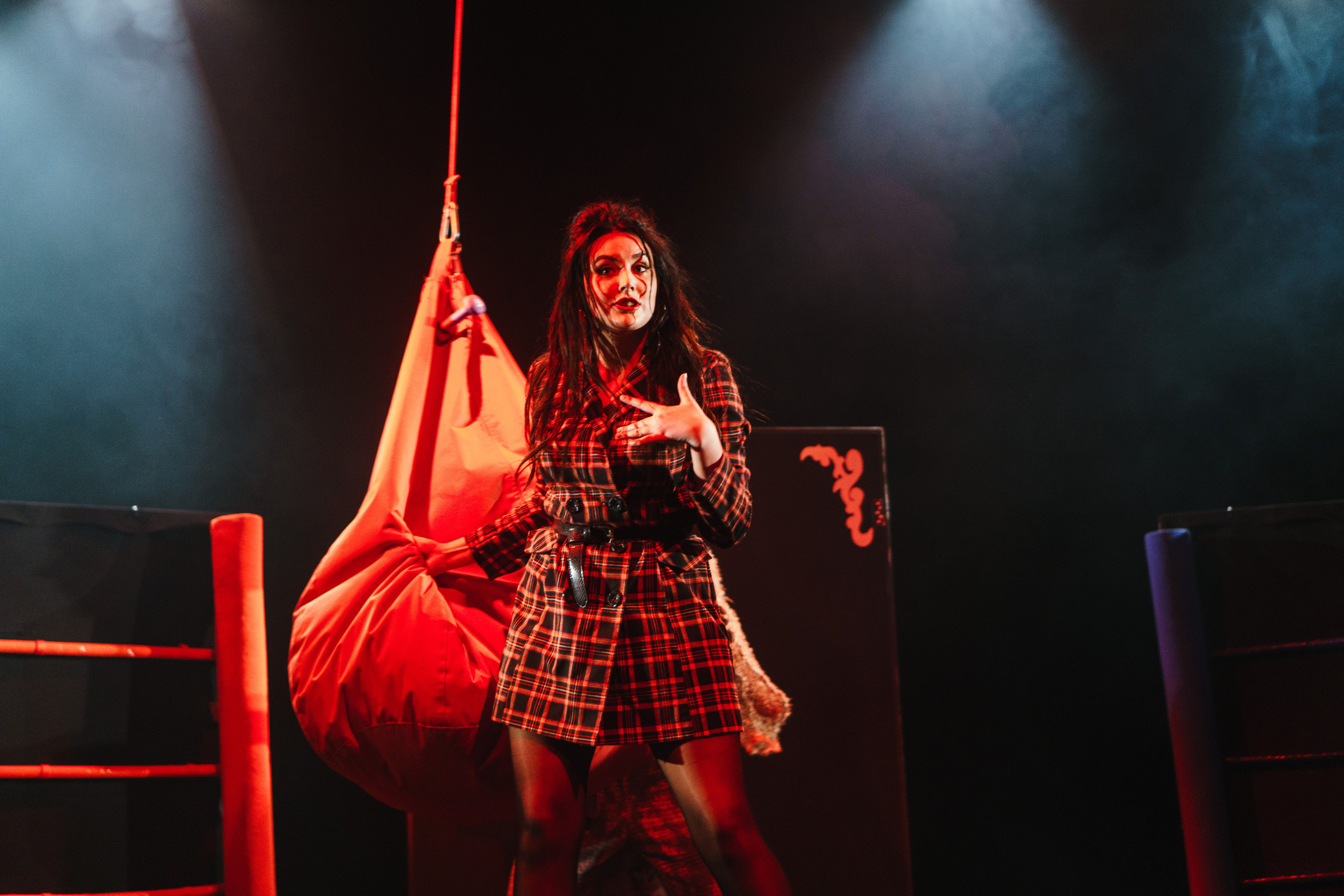 Театр «Сорванцы». Три плюс Кот. Фото • Видео • Аэросъемка • Контент для бизнеса