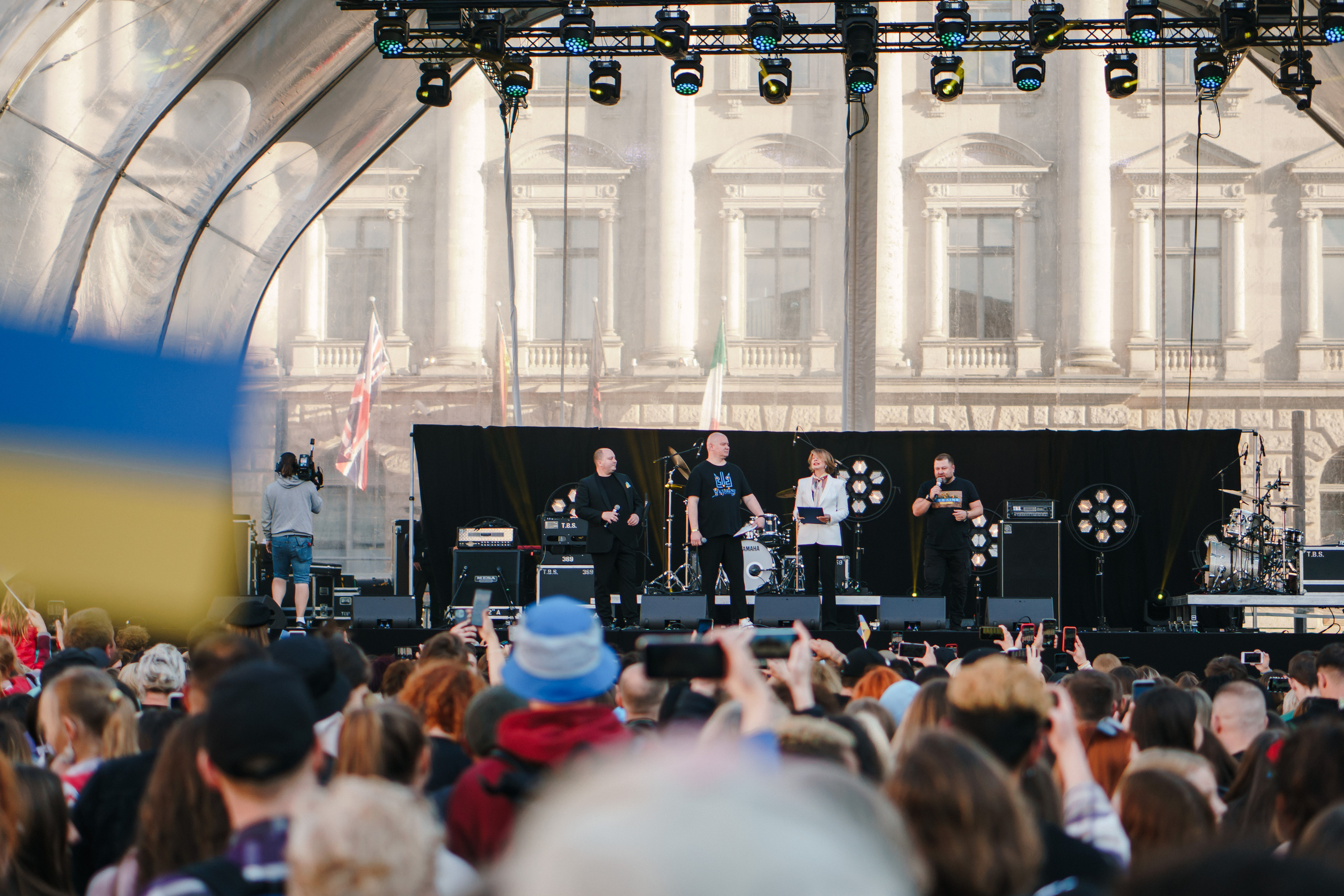 Life Will Win. Berlin. Photo • Video • Production • Aerial • Media Creation