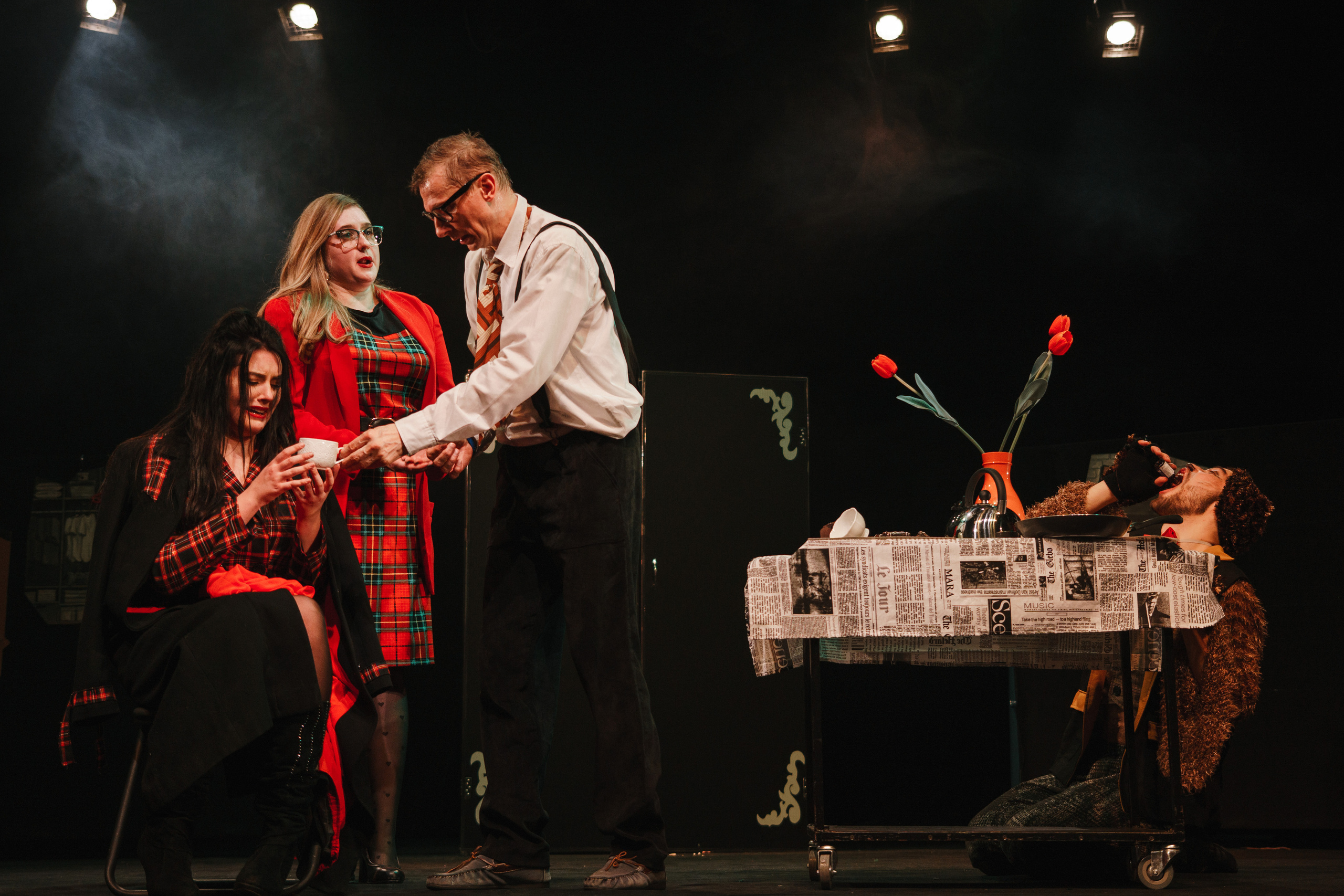 Театр «Сорванцы». Три плюс Кот. Фото • Видео • Аэросъемка • Контент для бизнеса