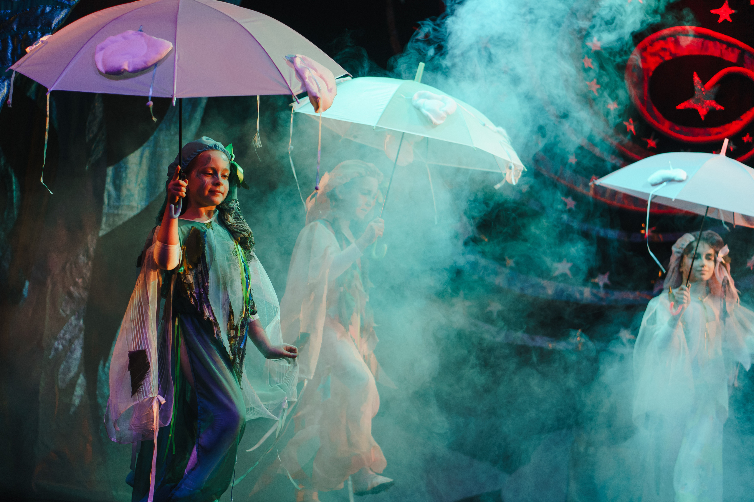 Театр «Сорванцы». Давайте никогда не расставаться. Фото • Відео • Аерозйомка • Контент для бізнесу