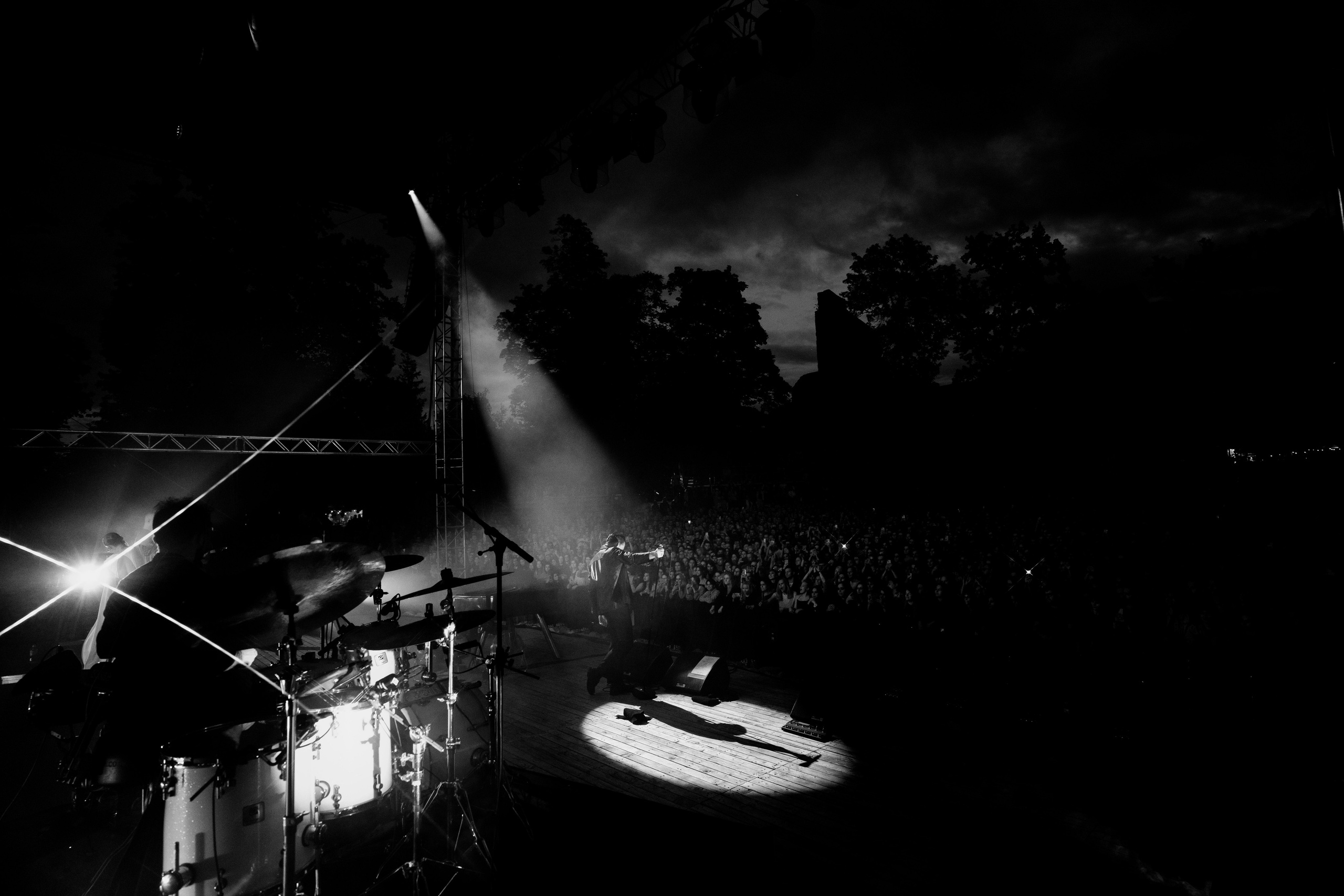 HURTS — Sigulda Medieval Castle. Фото • Відео • Аерозйомка • Контент для бізнесу