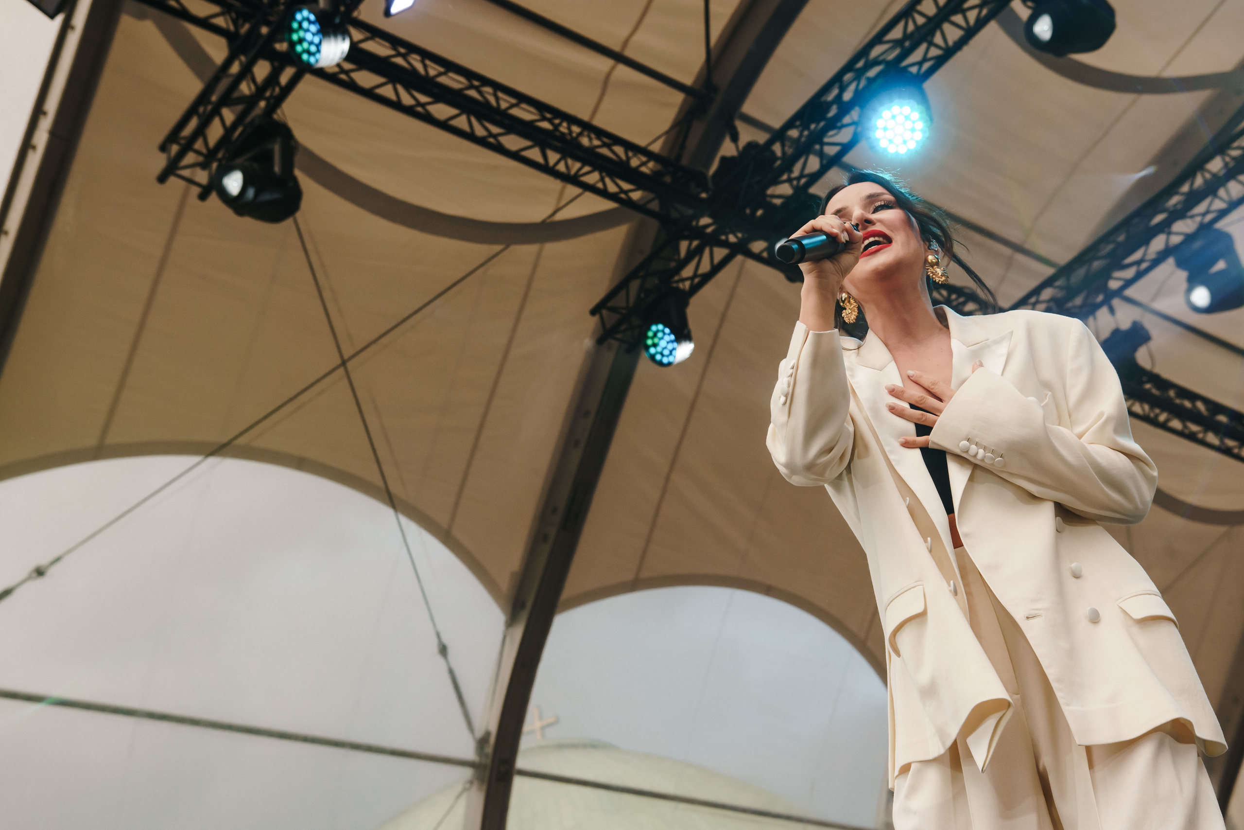 Life Will Win. Berlin. Photo • Video • Production • Aerial • Media Creation