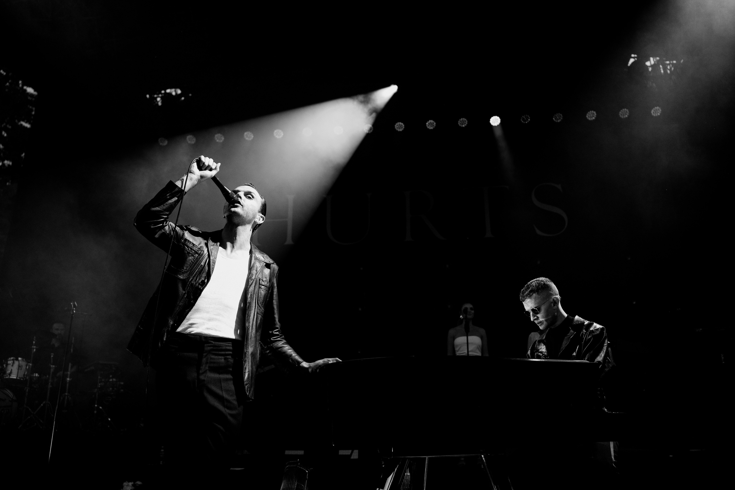 HURTS — Sigulda Medieval Castle. Фото • Відео • Аерозйомка • Контент для бізнесу