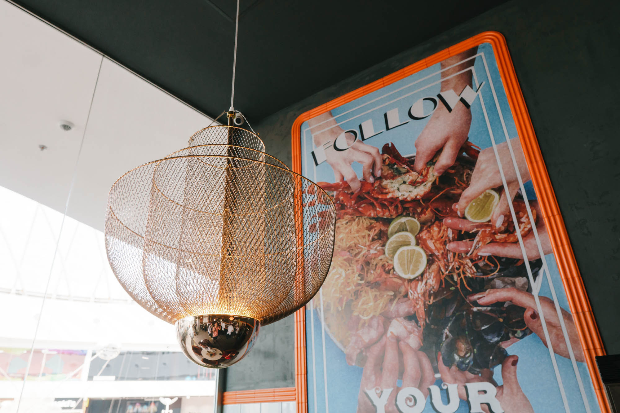 Fish Fetish. ТРЦ NIKOLSKY. Фото • Відео • Аерозйомка • Контент для бізнесу