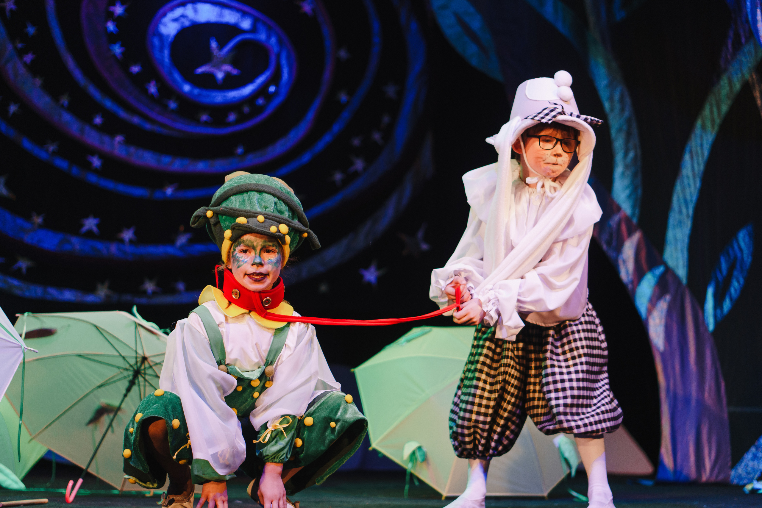 Театр «Сорванцы». Давайте никогда не расставаться. Фото • Відео • Аерозйомка • Контент для бізнесу