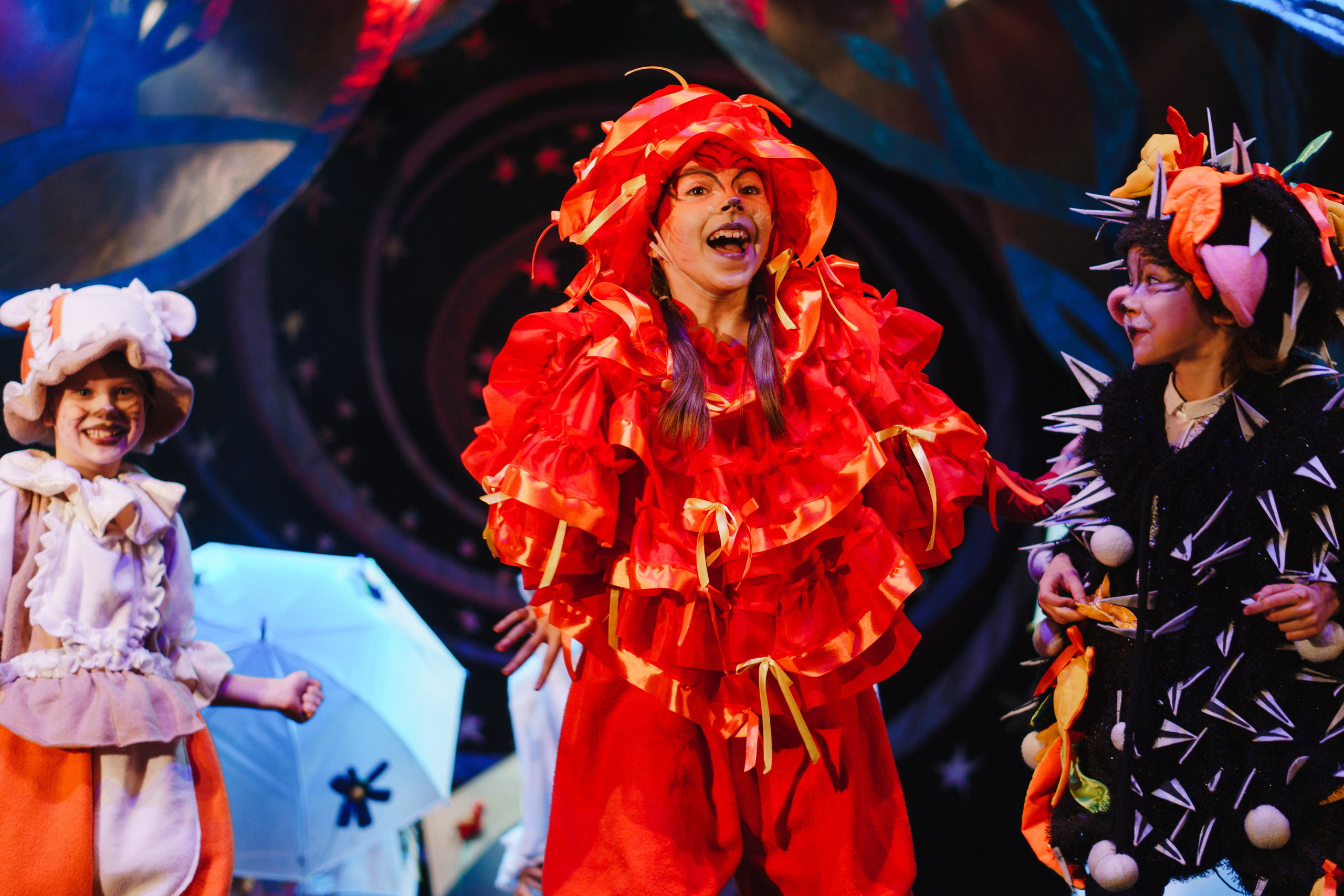 Театр «Сорванцы». Давайте никогда не расставаться. Фото • Відео • Аерозйомка • Контент для бізнесу