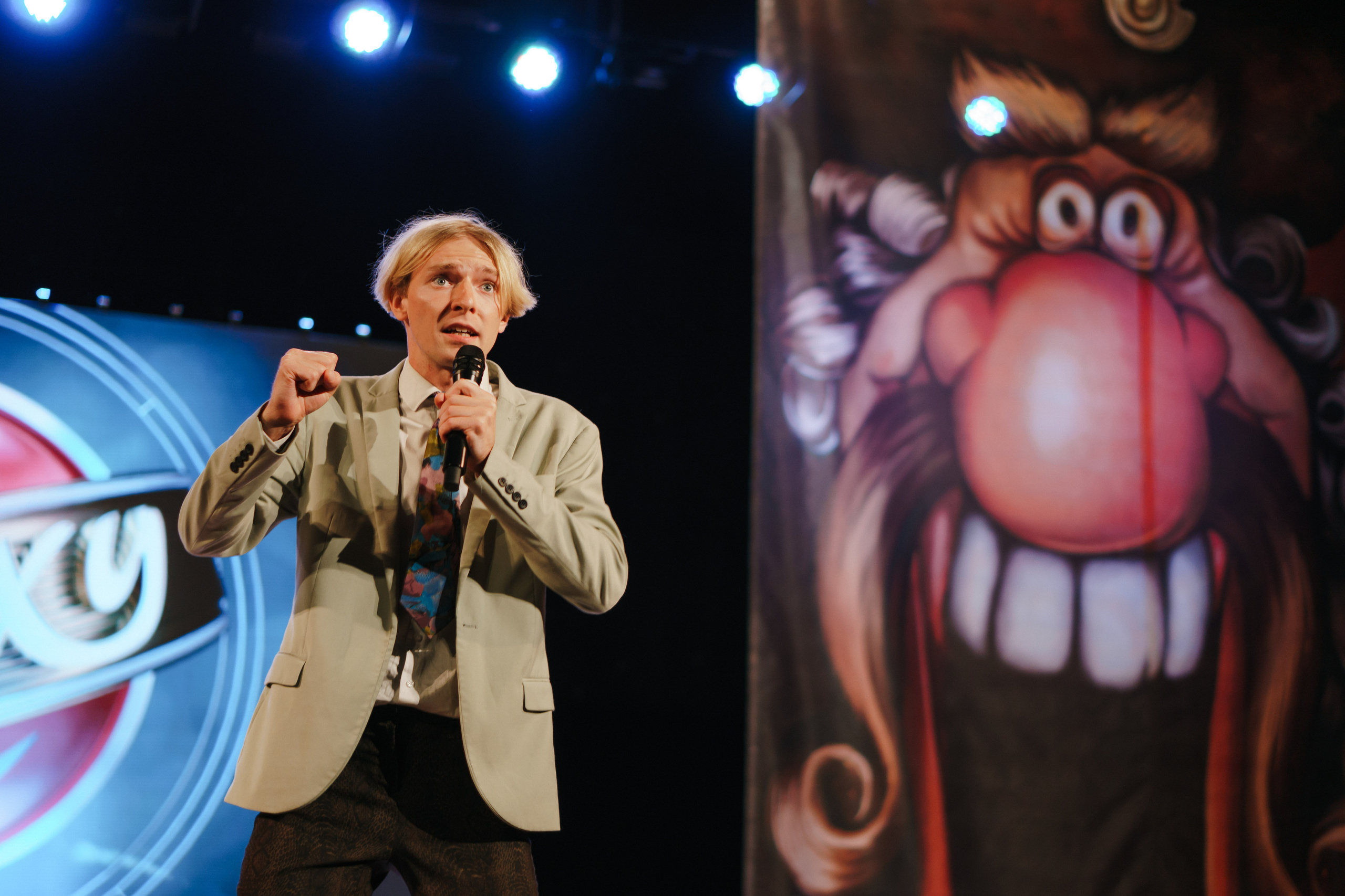 Лига Смеха. Харьков — ХНАТОБ. Фото • Відео • Аерозйомка • Контент для бізнесу