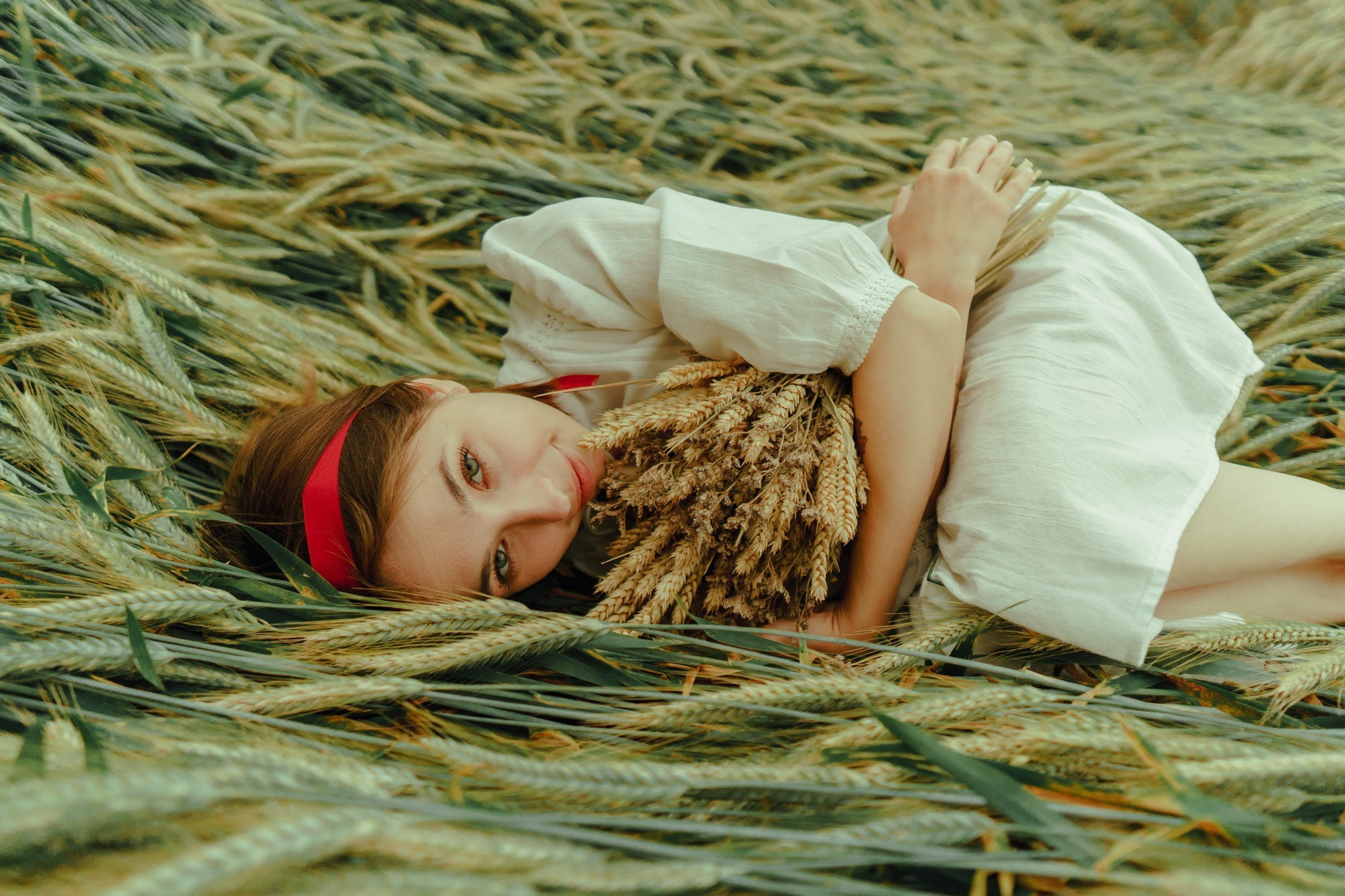 Alex in Field. Фото • Відео • Аерозйомка • Контент для бізнесу
