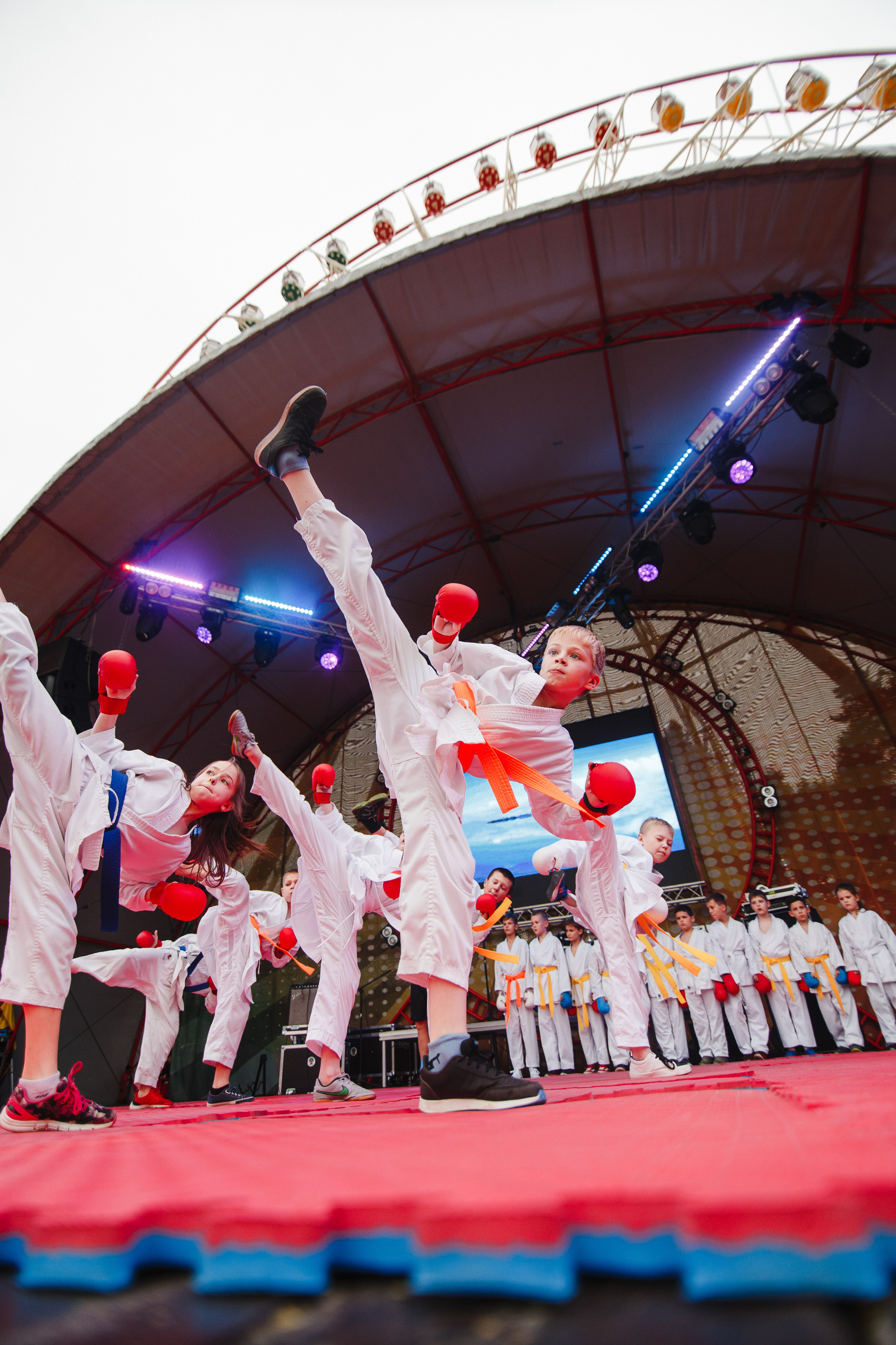 День защиты детей в Центральном парке. Foto • Video • Produktion • Luftbildaufnahmen • Erstellung von Medien