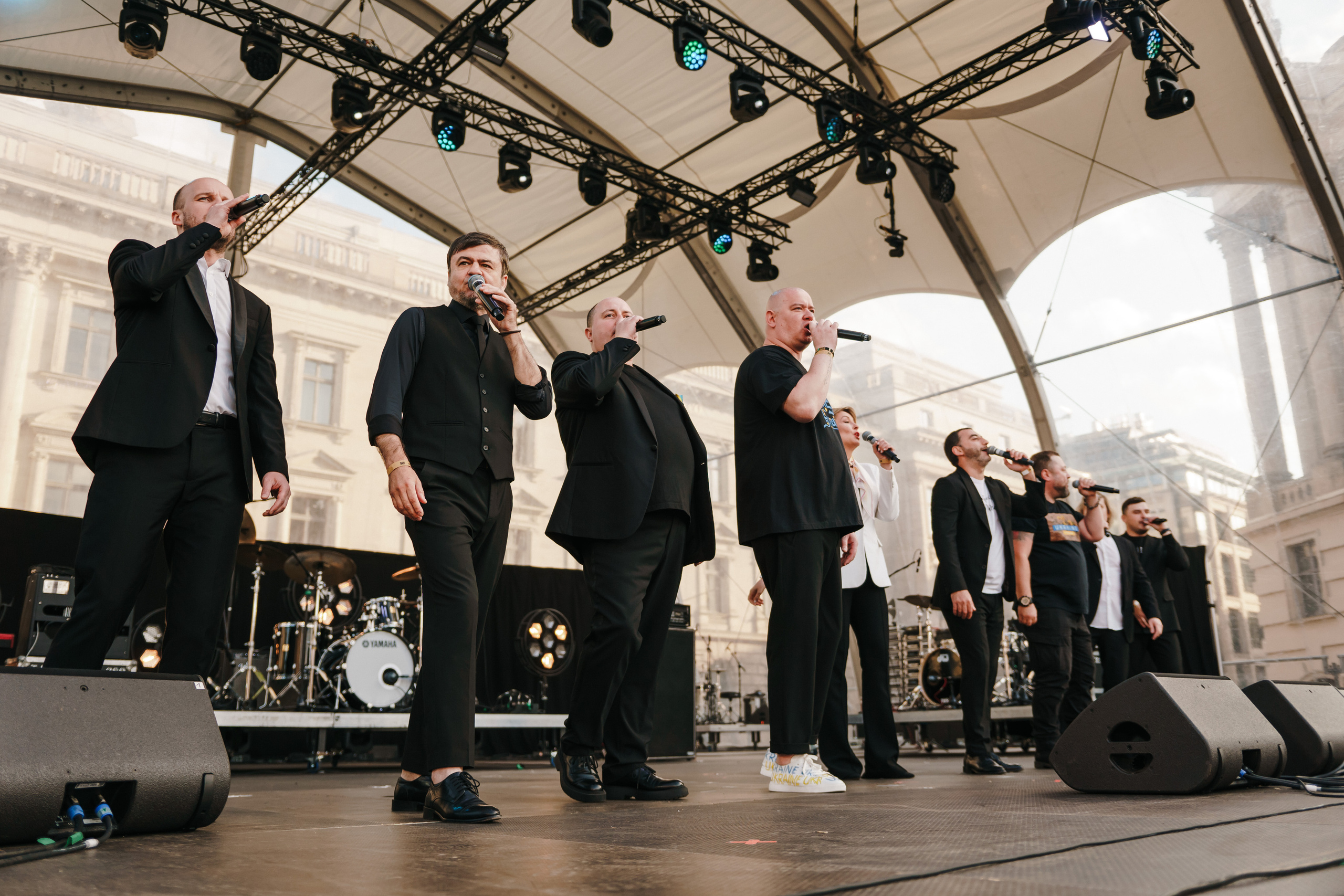 Life Will Win. Berlin. Photo • Video • Production • Aerial • Media Creation