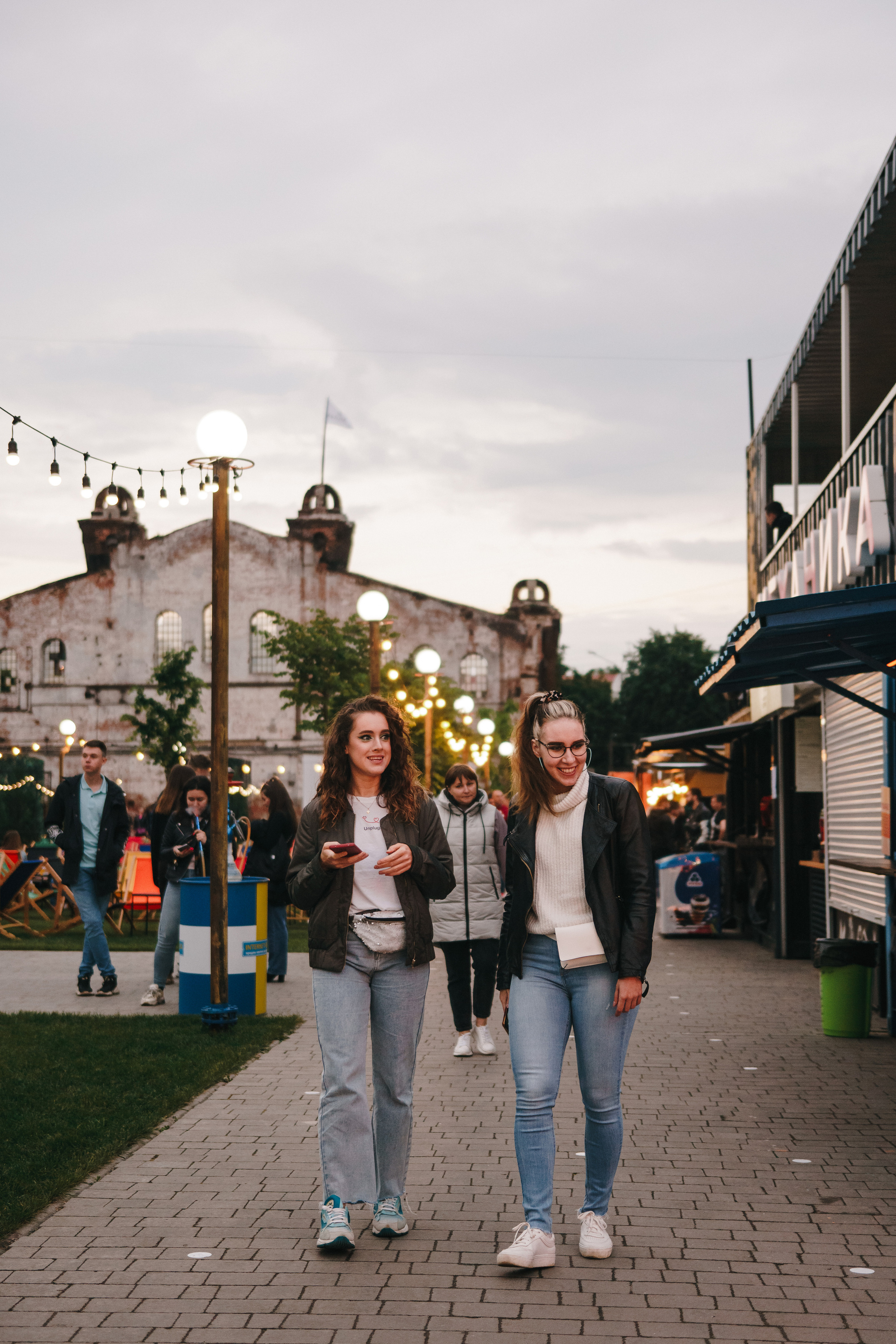 Фестиваль Поколение 90-х. День 2. Foto • Video • Produktion • Luftbildaufnahmen • Erstellung von Medien