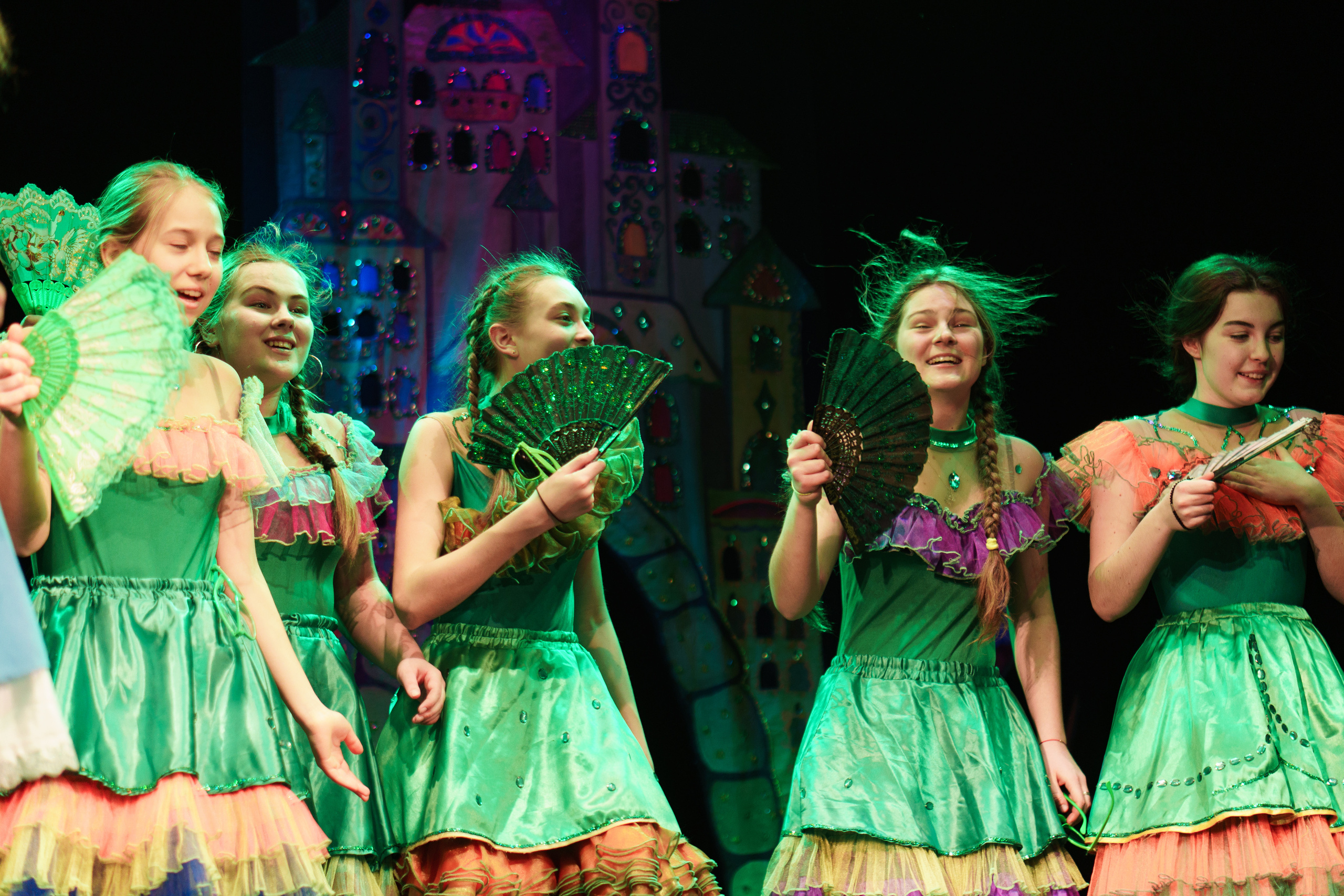 Театр «Сорванцы». Волшебник Изумрудного города. Фото • Видео • Аэросъемка • Контент для бизнеса