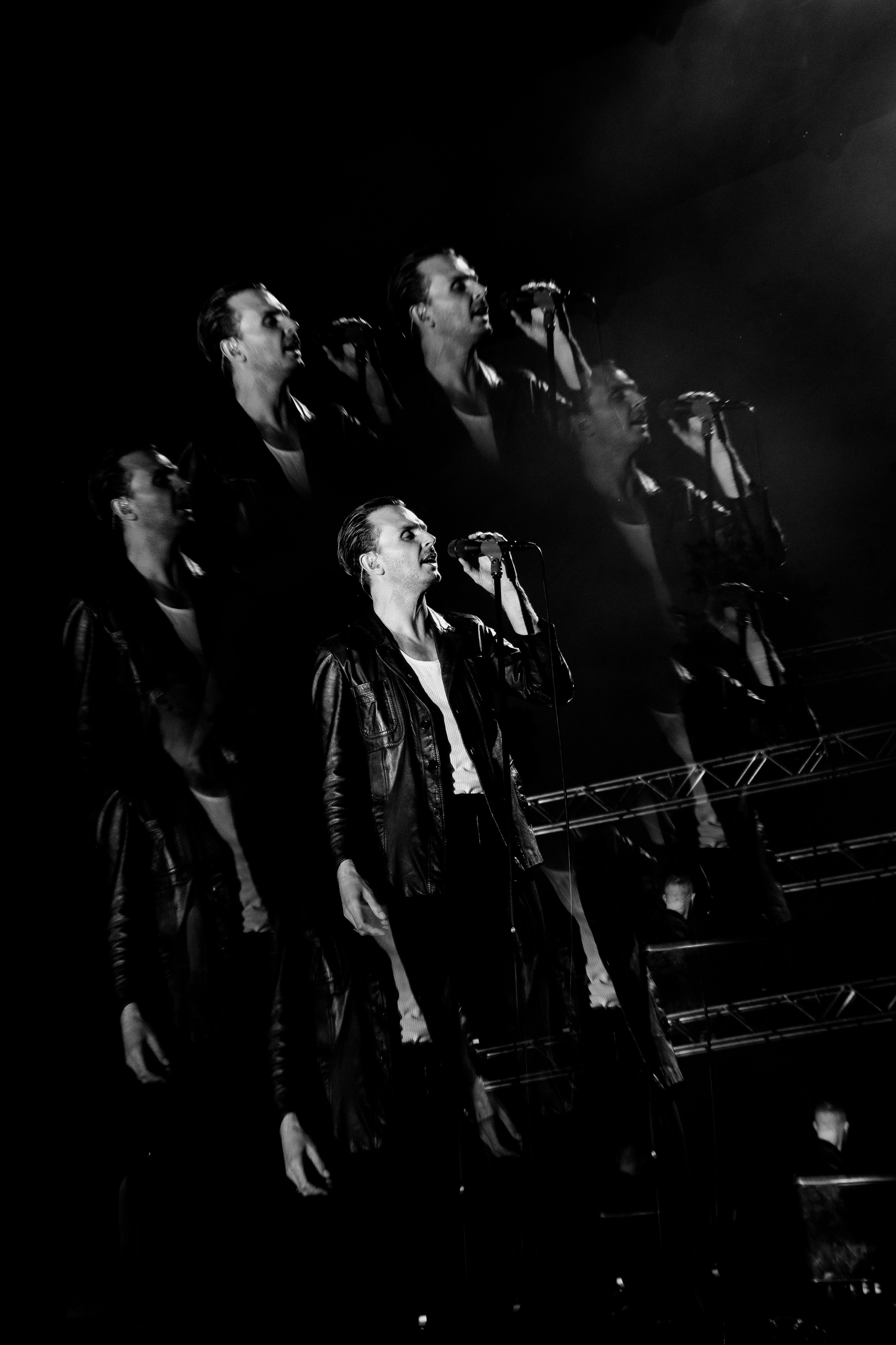 HURTS — Sigulda Medieval Castle. Фото • Відео • Аерозйомка • Контент для бізнесу