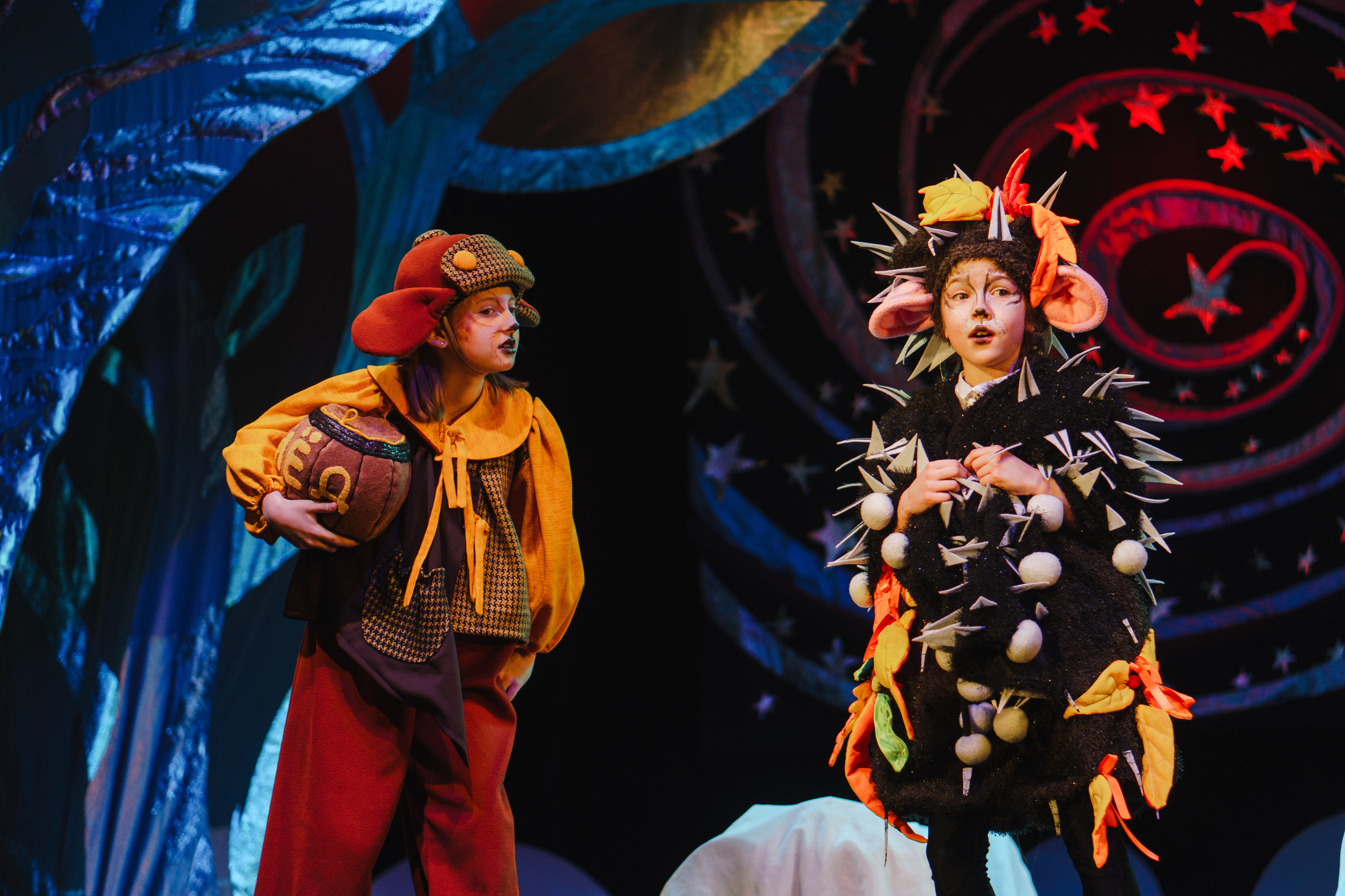 Театр «Сорванцы». Давайте никогда не расставаться. Фото • Відео • Аерозйомка • Контент для бізнесу