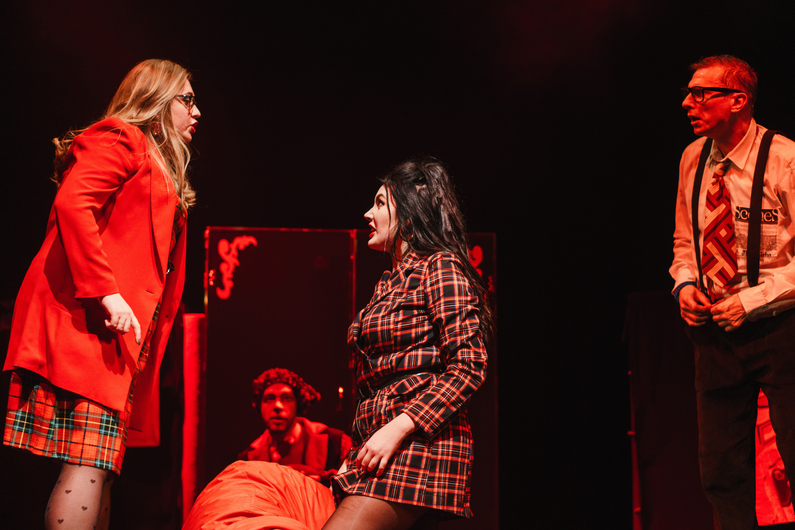 Театр «Сорванцы». Три плюс Кот. Фото • Видео • Аэросъемка • Контент для бизнеса