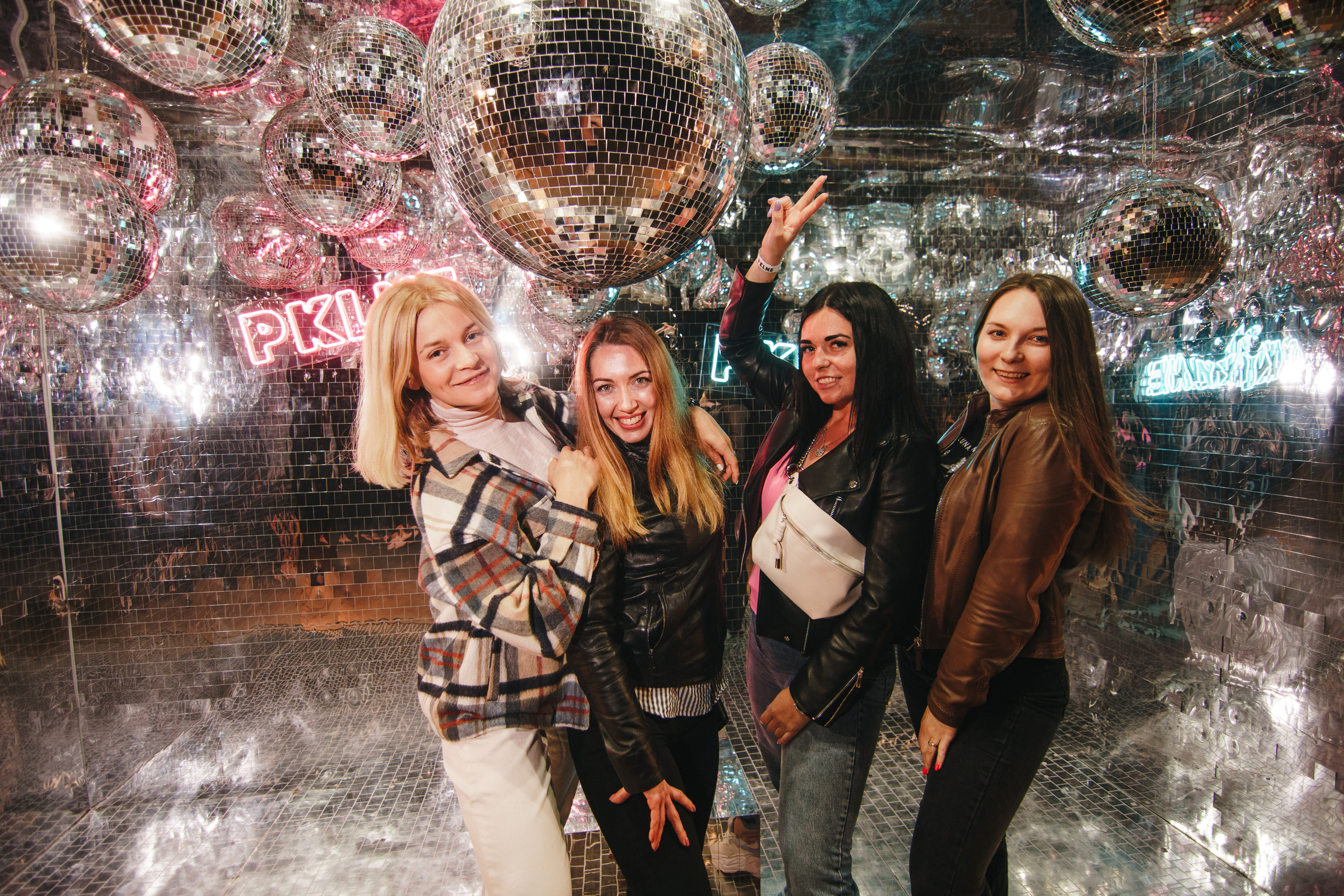 Фестиваль Поколение 90-х. День 2. Foto • Video • Produktion • Luftbildaufnahmen • Erstellung von Medien