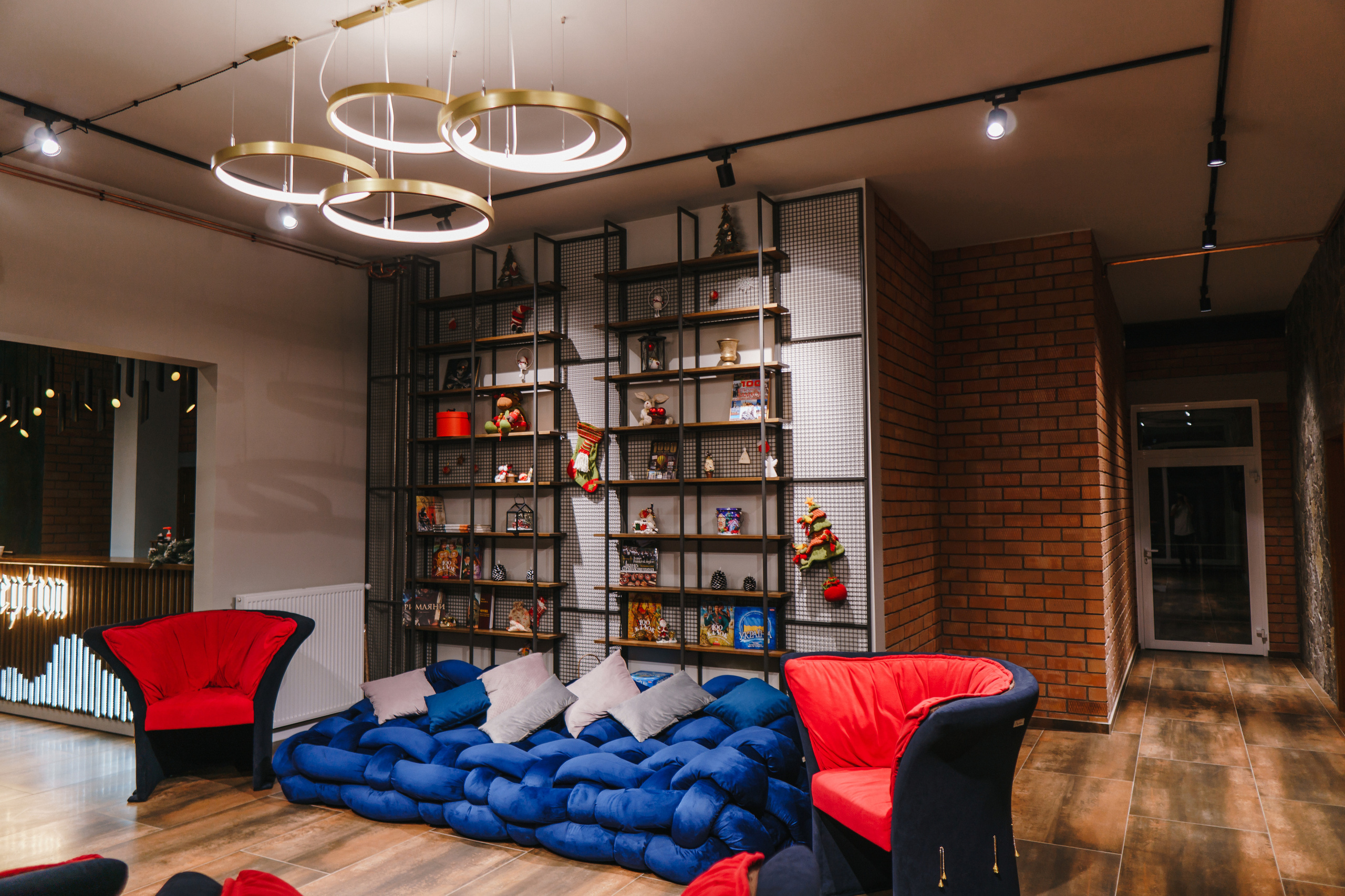 Chevalier Panorama ⏯. Фото • Відео • Аерозйомка • Контент для бізнесу