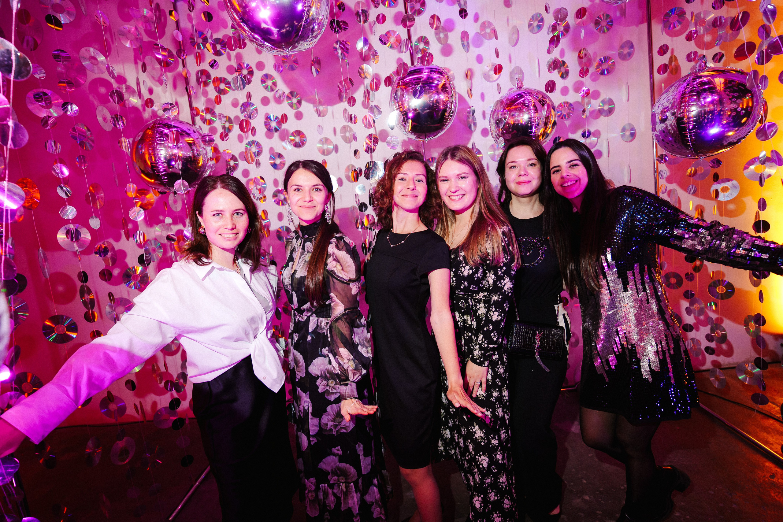 Barcelona — We shine together. Foto • Video • Produktion • Luftbildaufnahmen • Erstellung von Medien