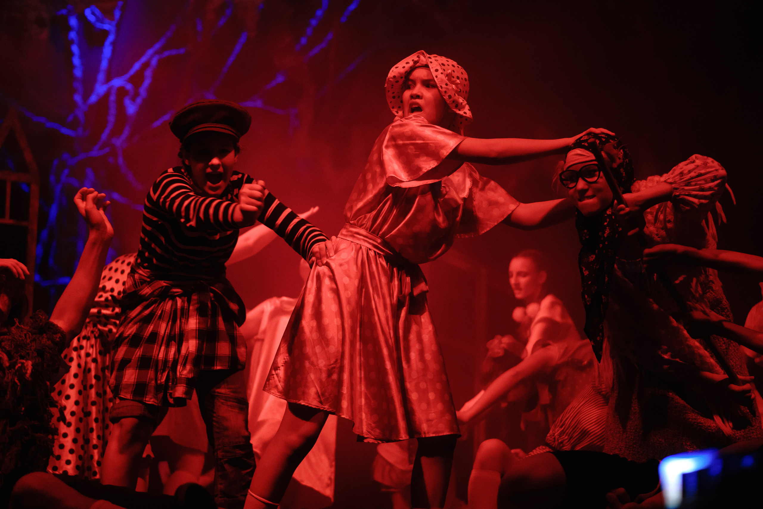 Театр «Сорванцы». Манюня. Фото • Відео • Аерозйомка • Контент для бізнесу