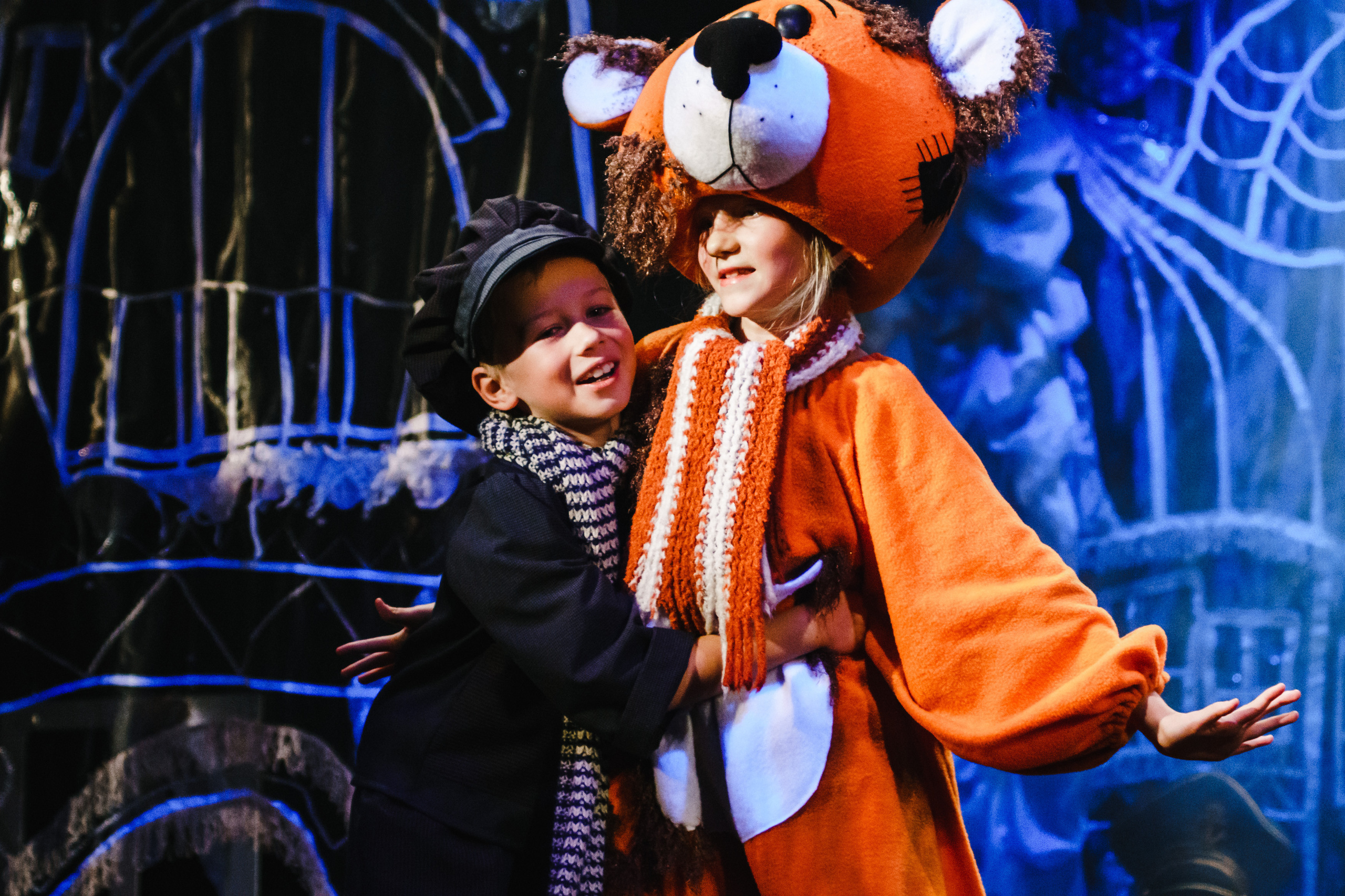 Театр «Сорванцы». Голубая стрела. Фото • Видео • Аэросъемка • Контент для бизнеса