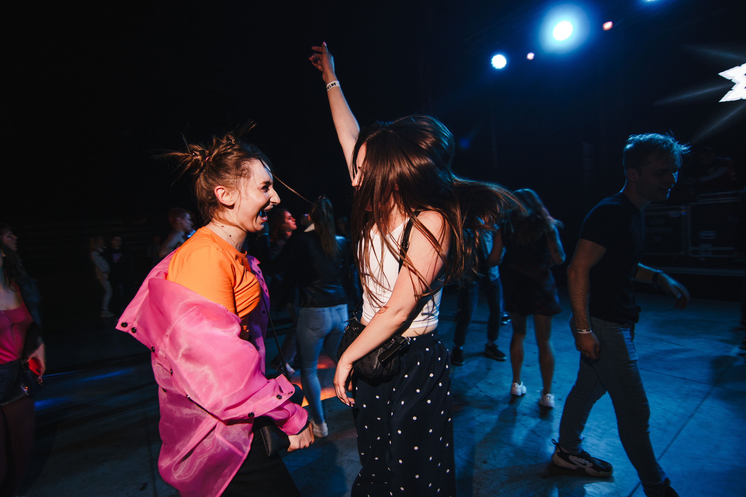 Фестиваль Поколение 90-х. День 2. Foto • Video • Produktion • Luftbildaufnahmen • Erstellung von Medien