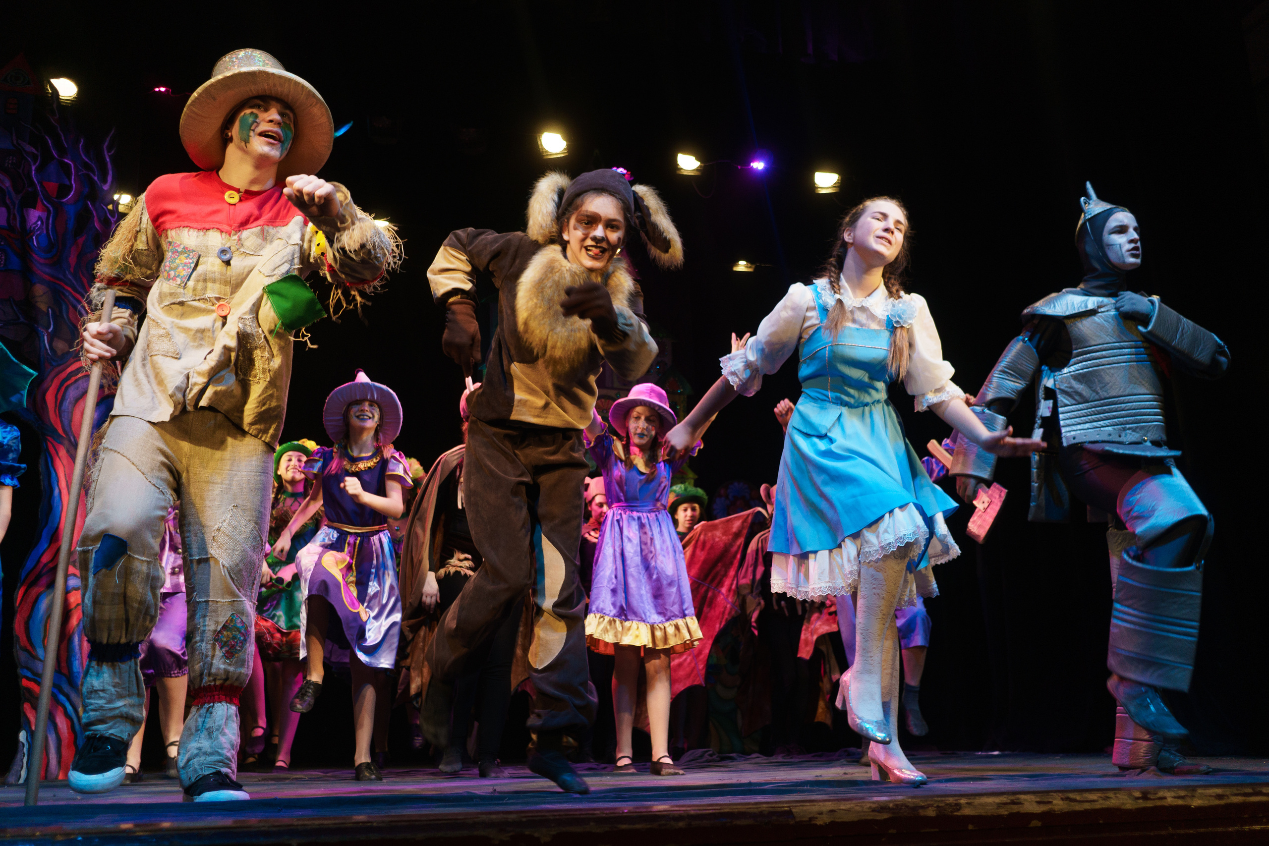 Театр «Сорванцы». Волшебник Изумрудного города. Фото • Видео • Аэросъемка • Контент для бизнеса