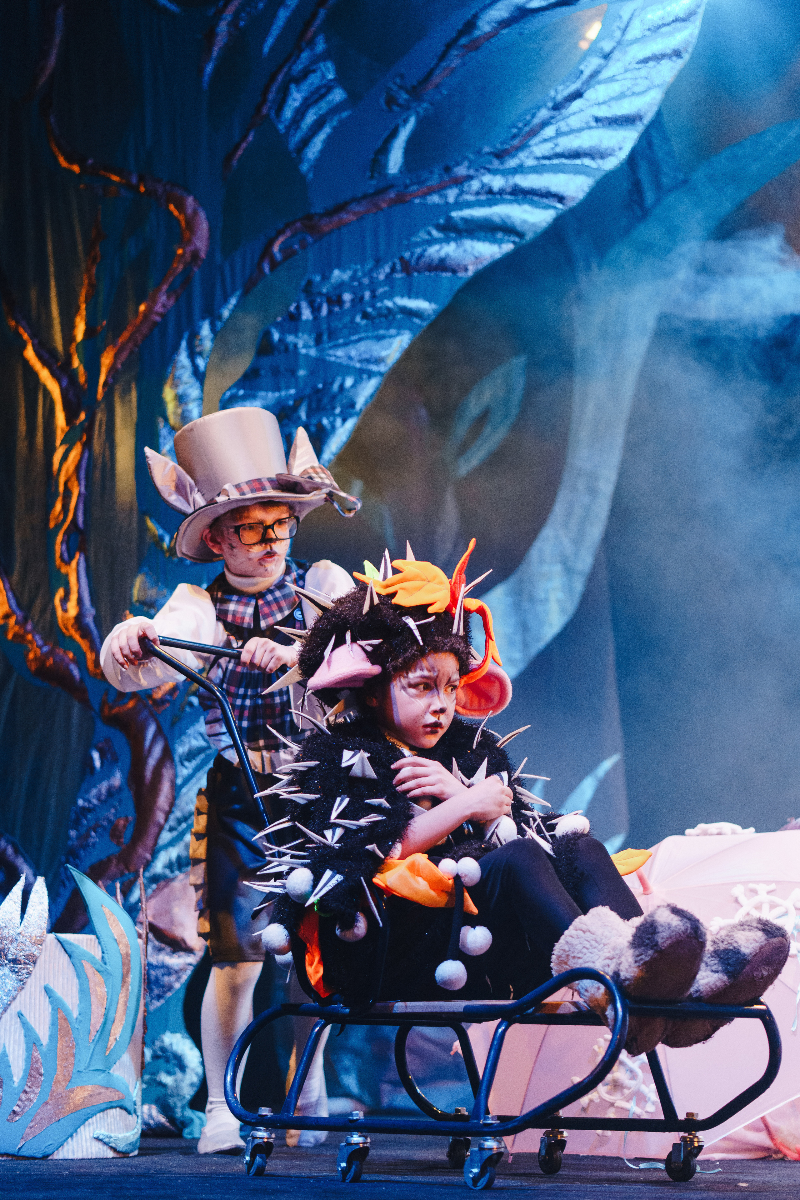 Театр «Сорванцы». Давайте никогда не расставаться. Фото • Відео • Аерозйомка • Контент для бізнесу