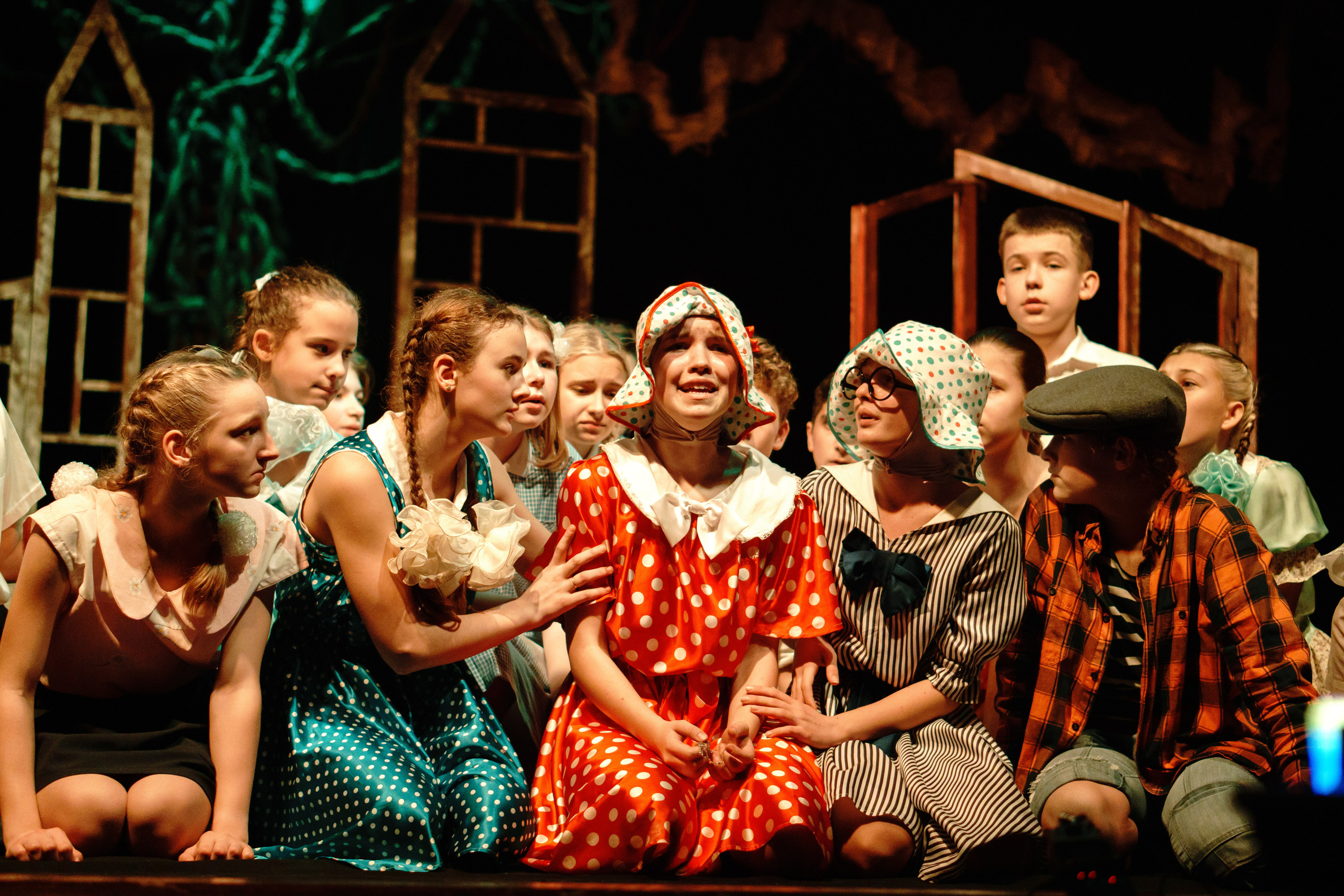 Театр «Сорванцы». Манюня. Фото • Відео • Аерозйомка • Контент для бізнесу