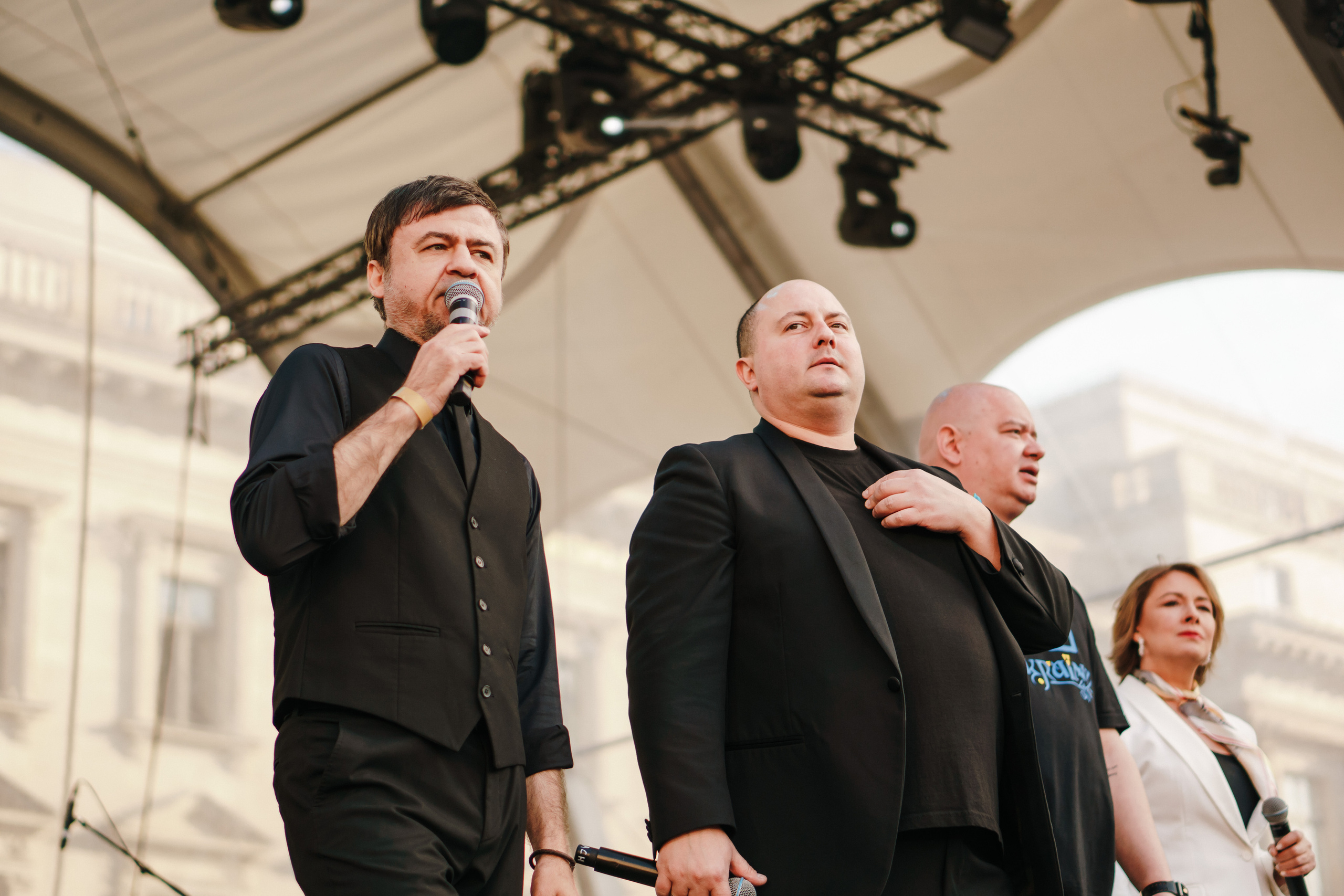 Life Will Win. Berlin. Photo • Video • Production • Aerial • Media Creation