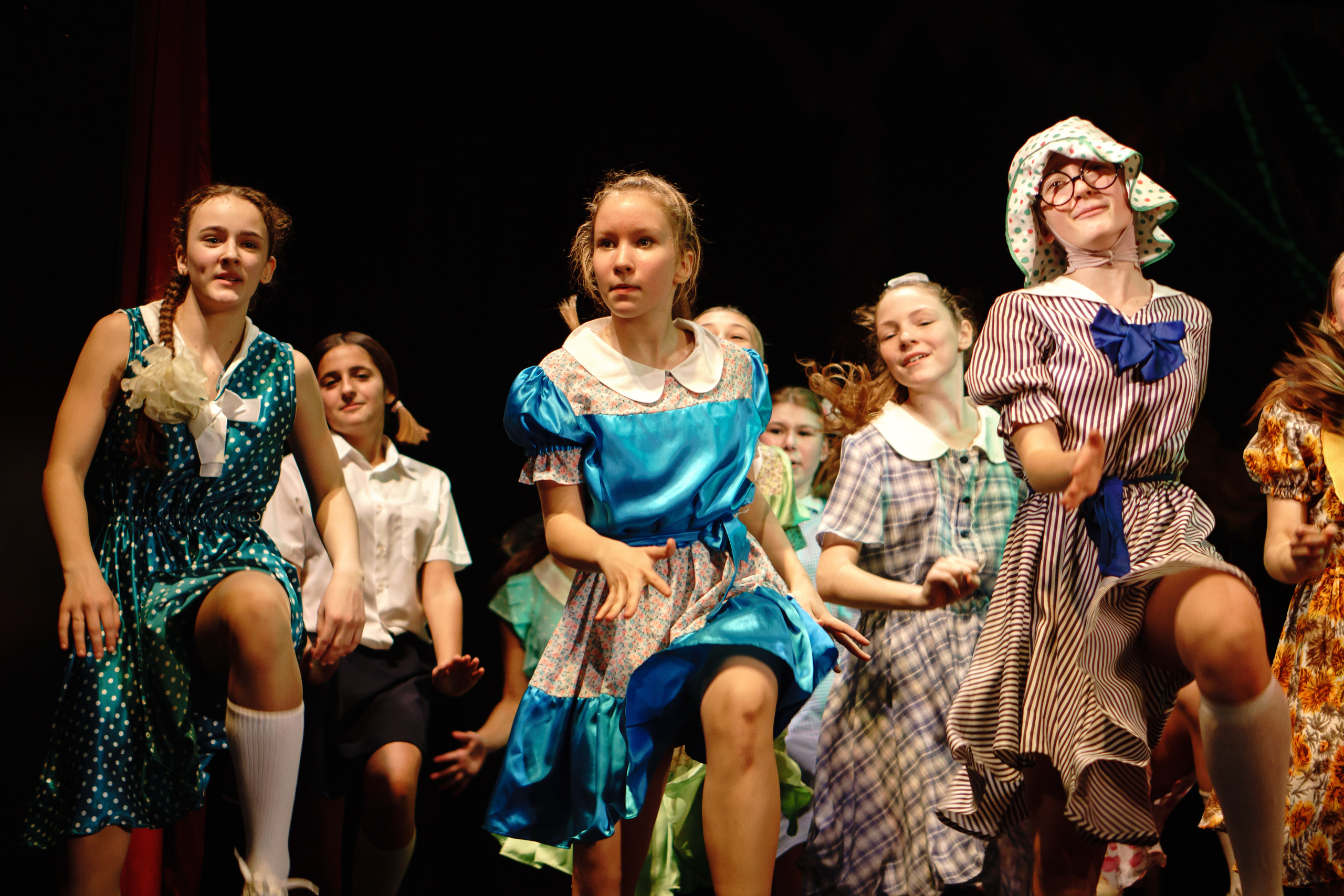 Театр «Сорванцы». Манюня. Фото • Відео • Аерозйомка • Контент для бізнесу