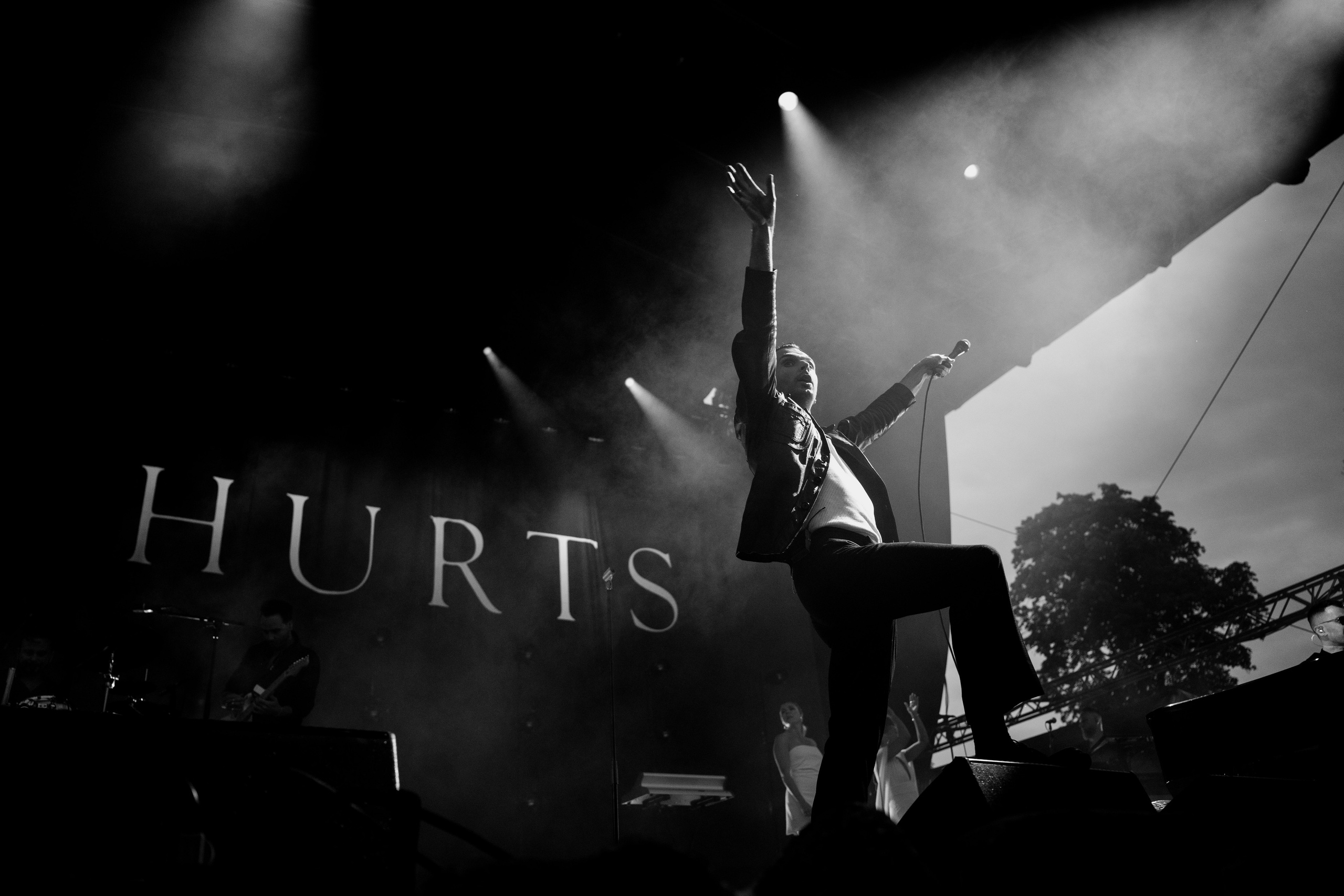 HURTS — Sigulda Medieval Castle. Фото • Відео • Аерозйомка • Контент для бізнесу