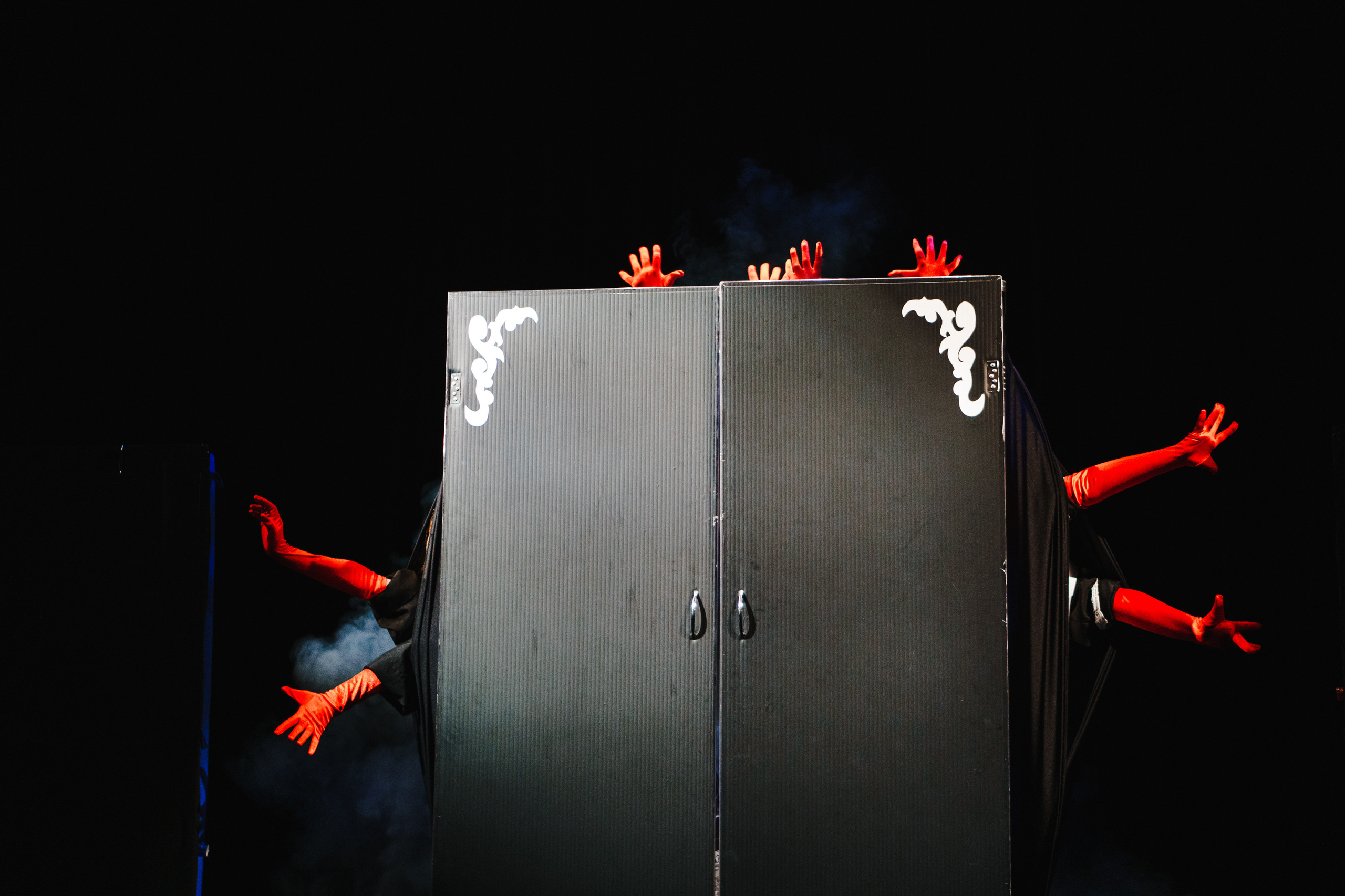 Театр «Сорванцы». Три плюс Кот. Премьера. Фото • Видео • Аэросъемка • Контент для бизнеса