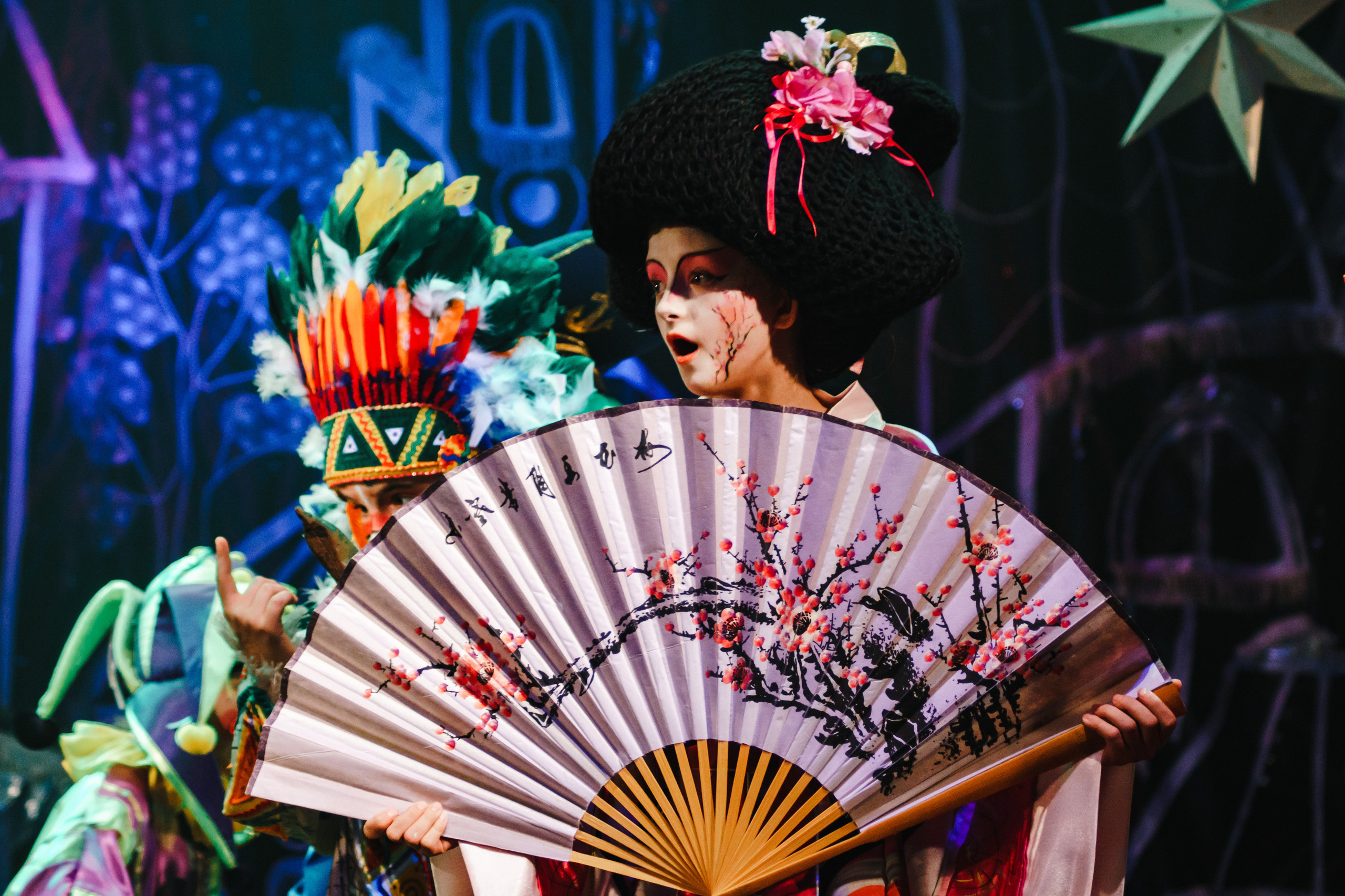 Театр «Сорванцы». Голубая стрела. Фото • Видео • Аэросъемка • Контент для бизнеса