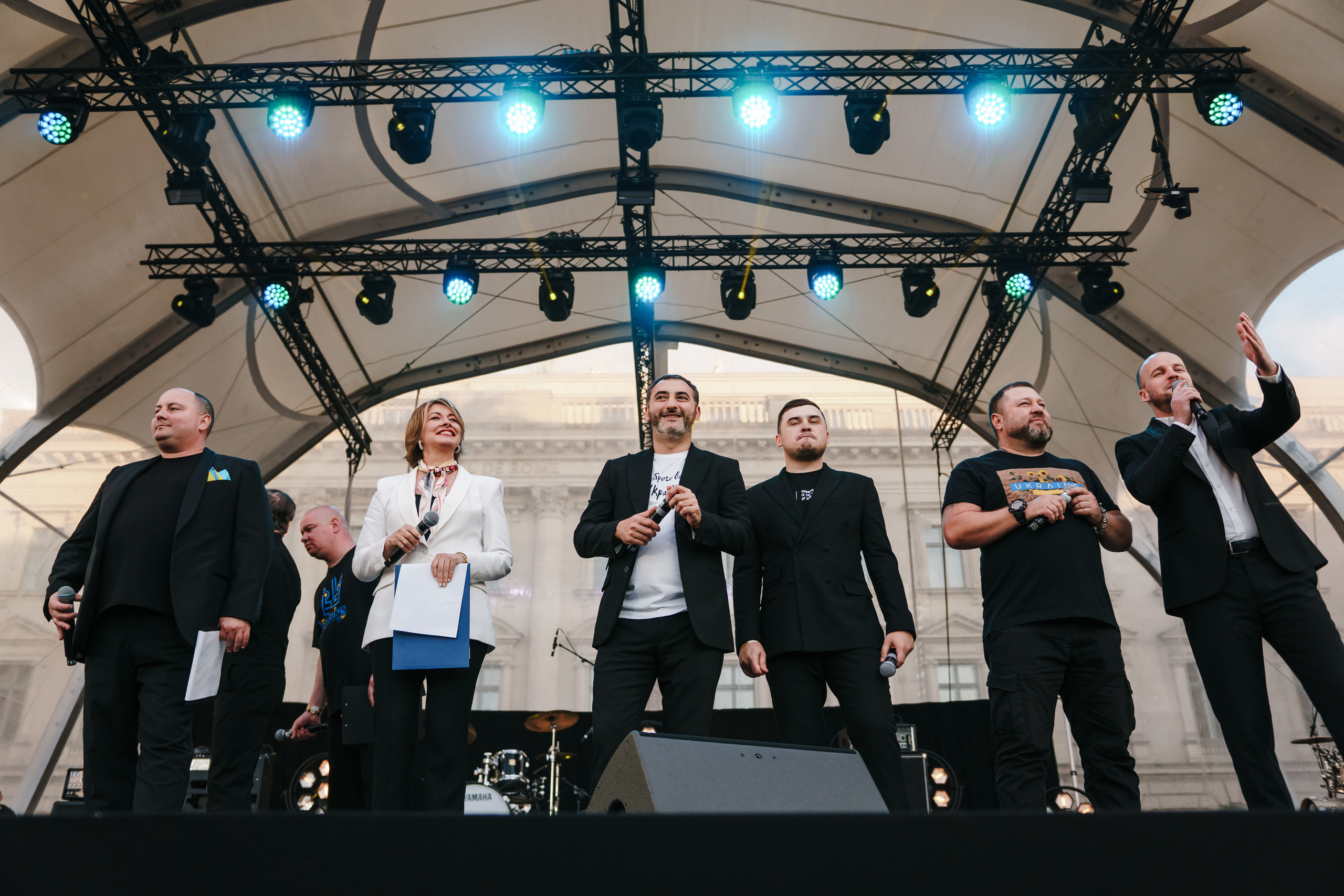 Life Will Win. Berlin. Photo • Video • Production • Aerial • Media Creation