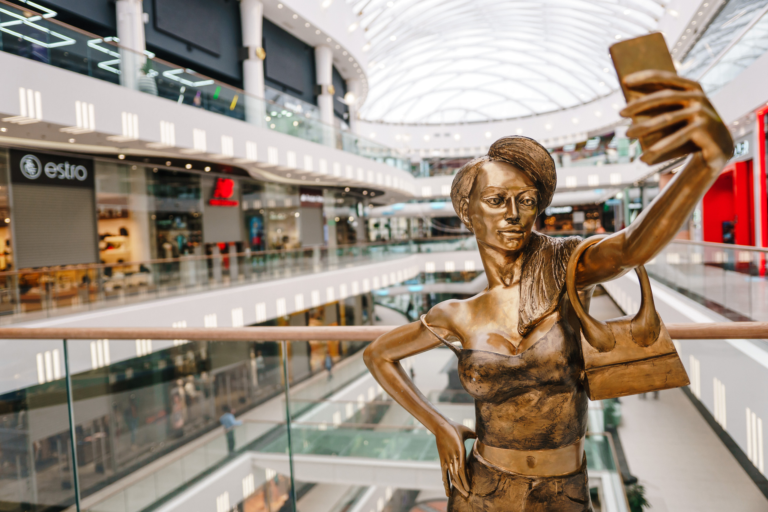 ТРЦ NIKOLSKY. Foto • Video • Produktion • Luftbildaufnahmen • Erstellung von Medien