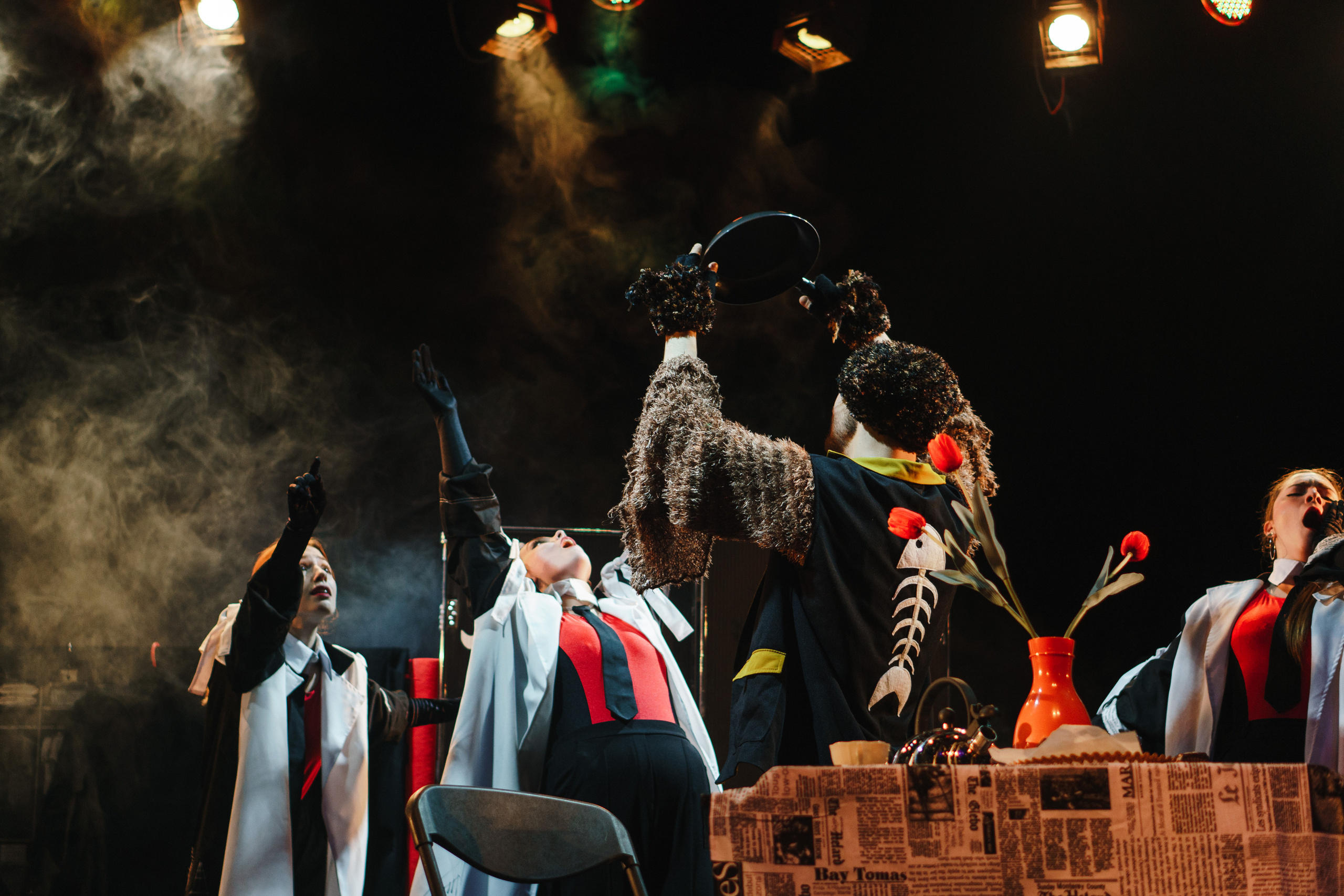 Театр «Сорванцы». Три плюс Кот. Фото • Видео • Аэросъемка • Контент для бизнеса