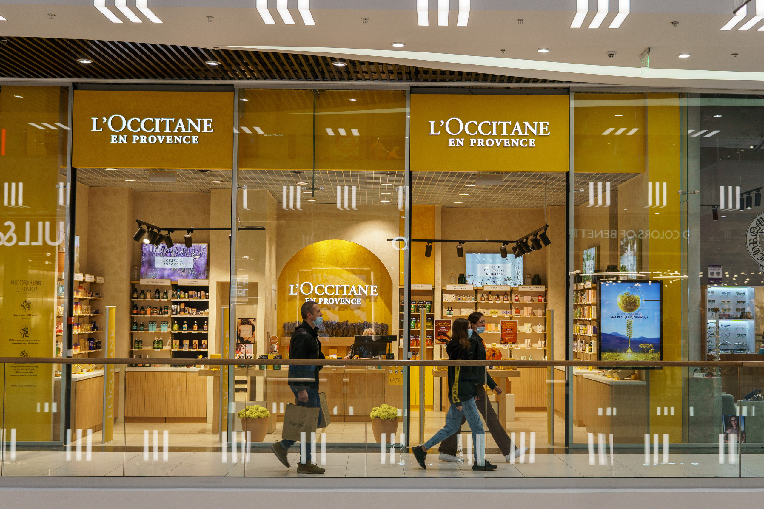 L'Occitane. Foto • Video • Produktion • Luftbildaufnahmen • Erstellung von Medien