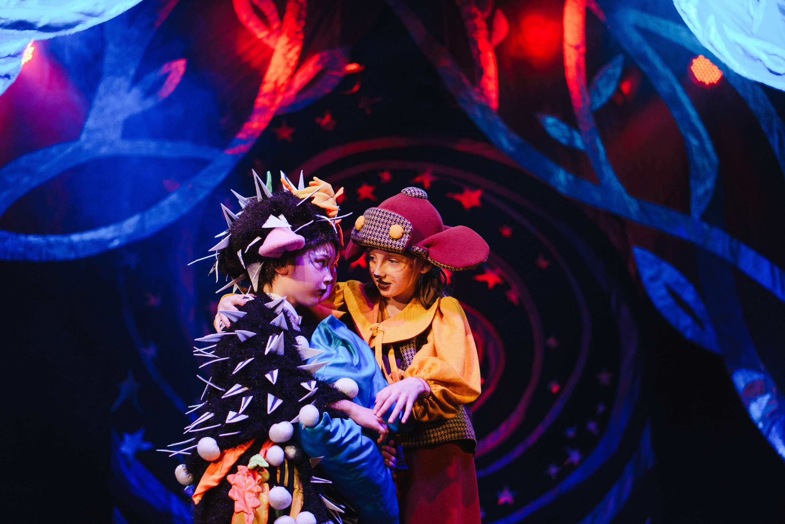 Театр «Сорванцы». Давайте никогда не расставаться. Фото • Відео • Аерозйомка • Контент для бізнесу