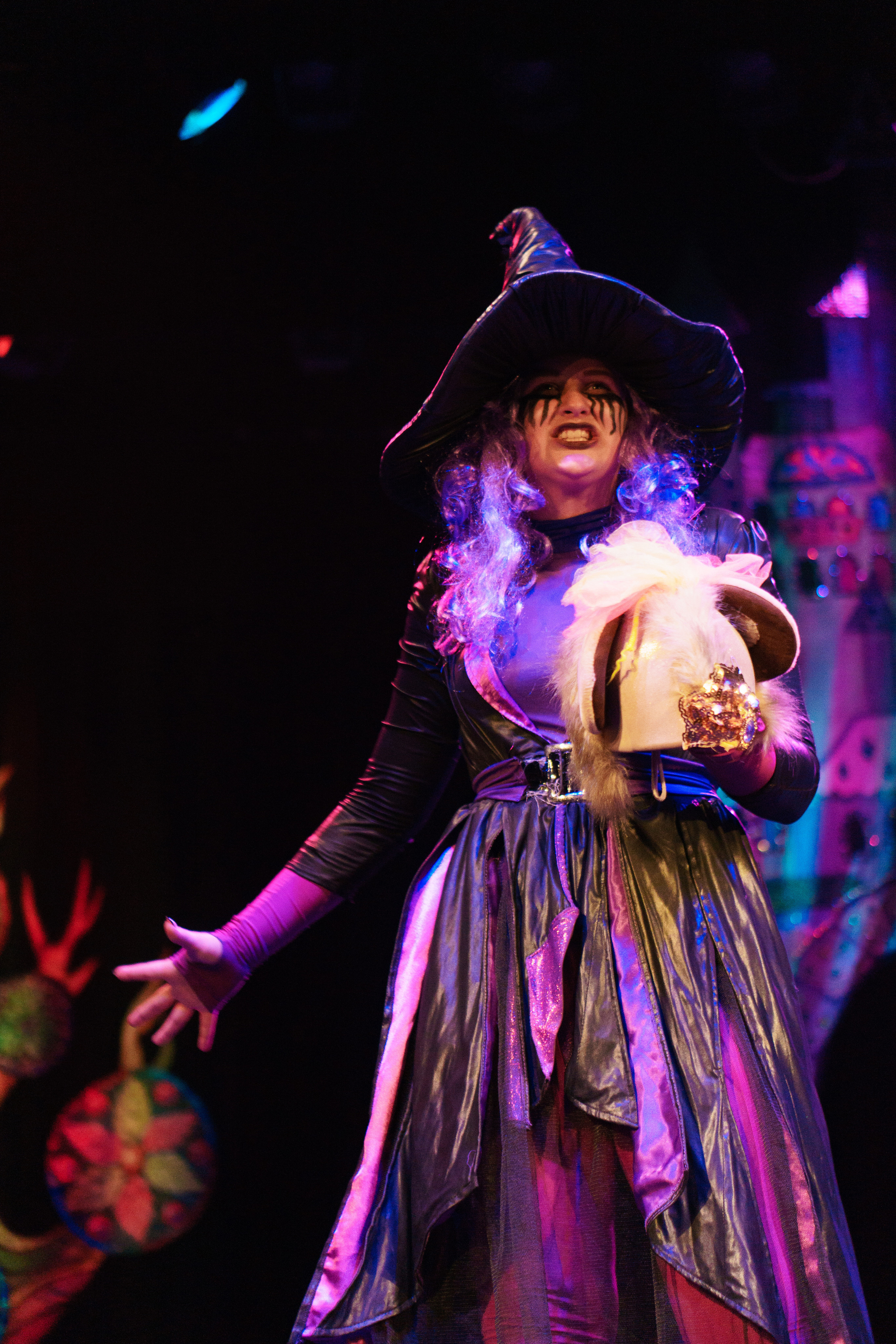 Театр «Сорванцы». Волшебник Изумрудного города. Фото • Видео • Аэросъемка • Контент для бизнеса