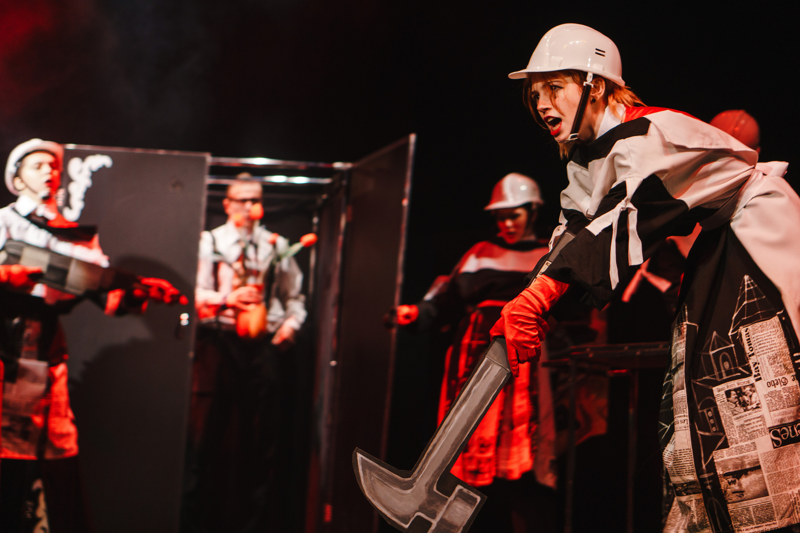 Театр «Сорванцы». Три плюс Кот. Фото • Видео • Аэросъемка • Контент для бизнеса