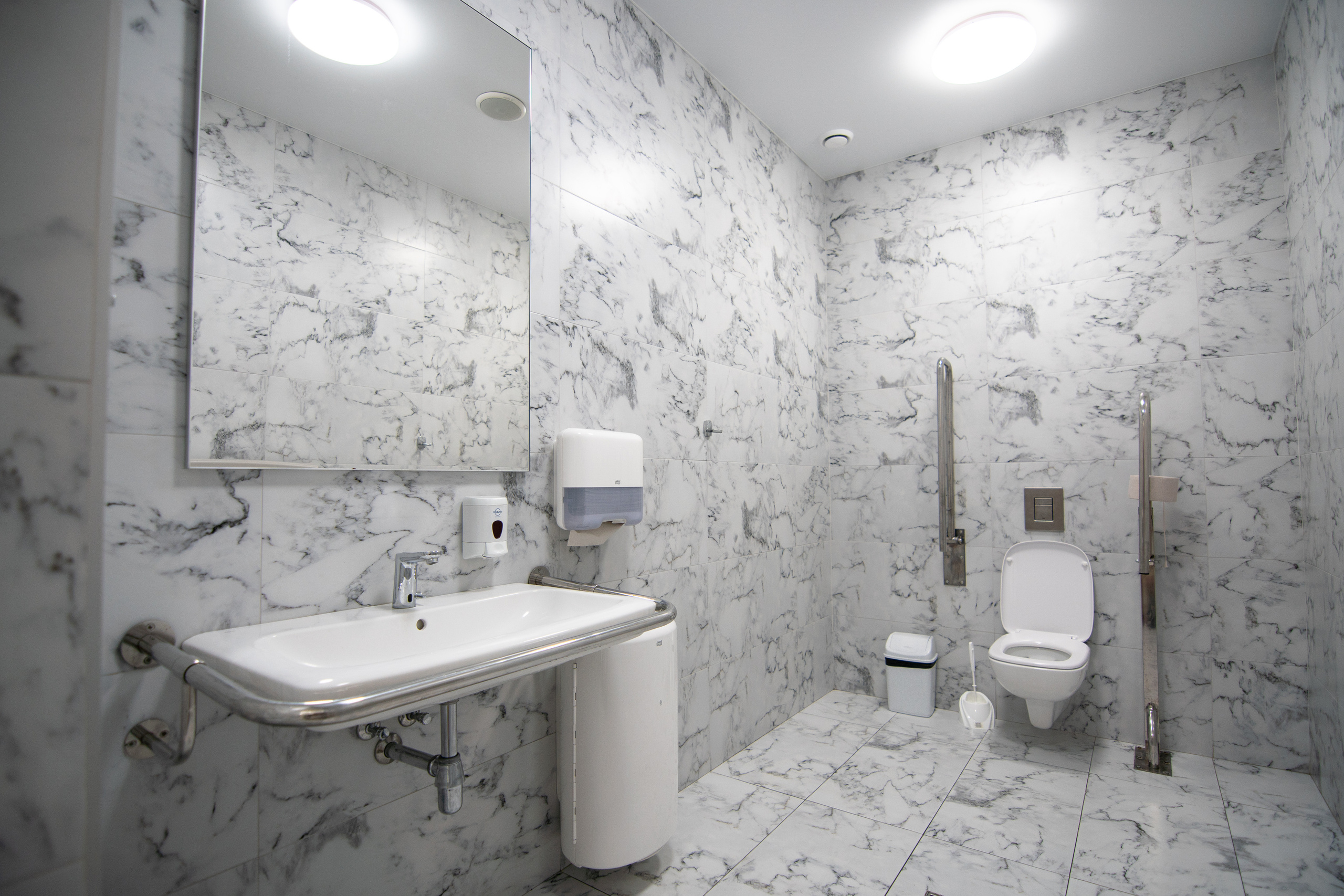 Туалет. Парк Горького. Photo • Video • Production • Aerial • Media Creation