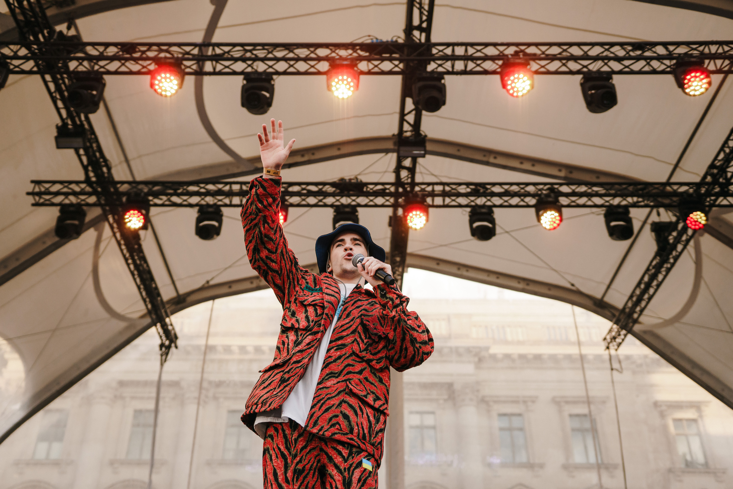 Life Will Win. Berlin. Photo • Video • Production • Aerial • Media Creation