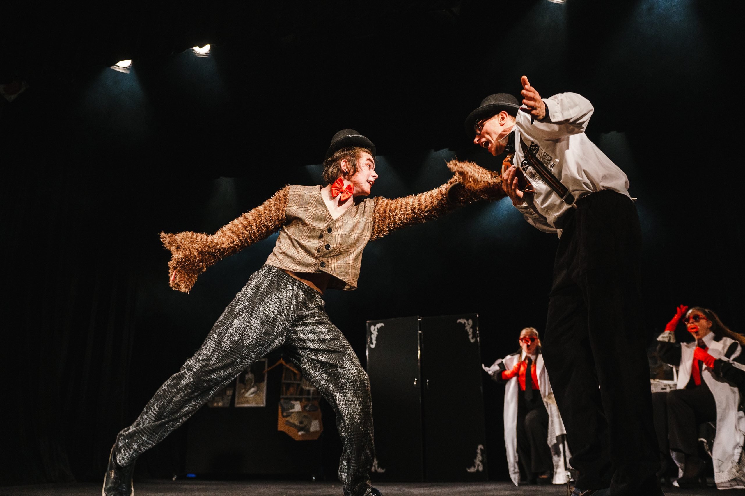 Театр «Сорванцы». Три плюс Кот. Премьера. Фото • Видео • Аэросъемка • Контент для бизнеса