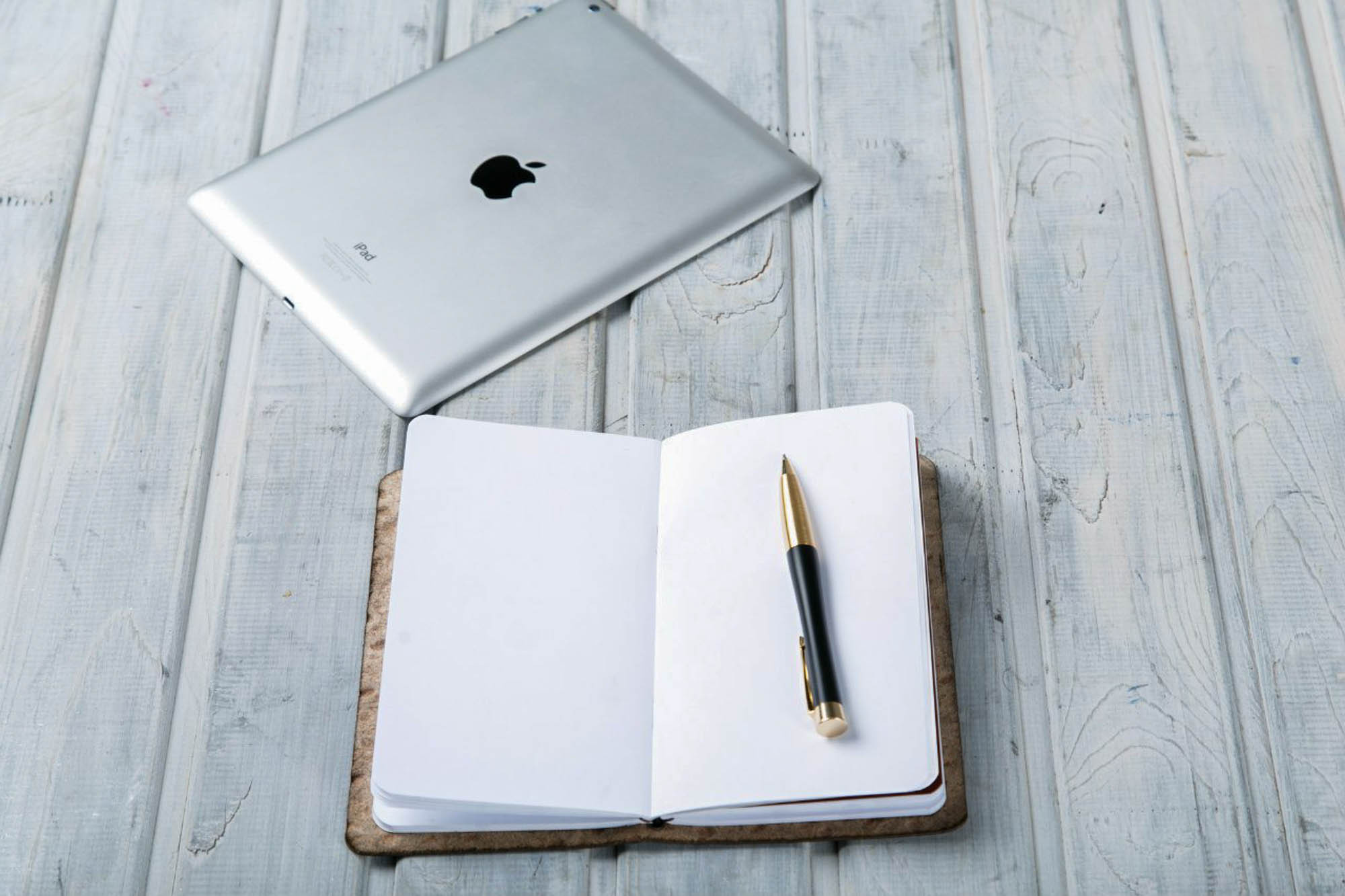 Betterson. Кошельки и блокноты. Фото • Відео • Аерозйомка • Контент для бізнесу