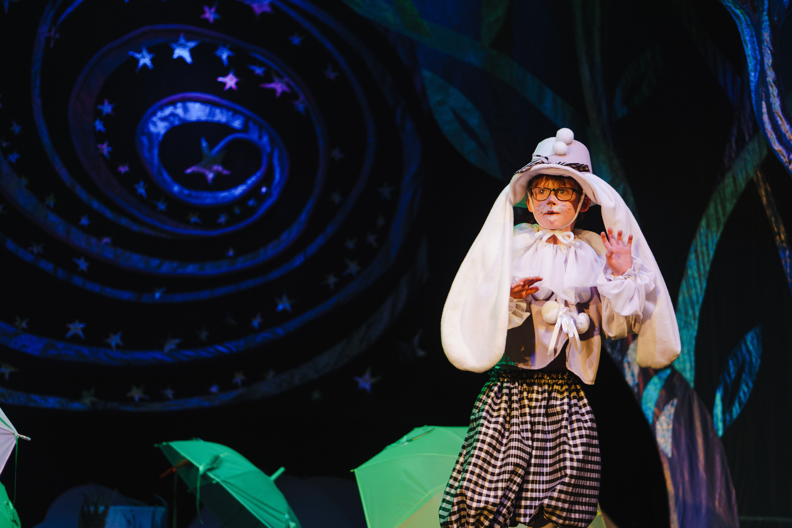 Театр «Сорванцы». Давайте никогда не расставаться. Фото • Відео • Аерозйомка • Контент для бізнесу