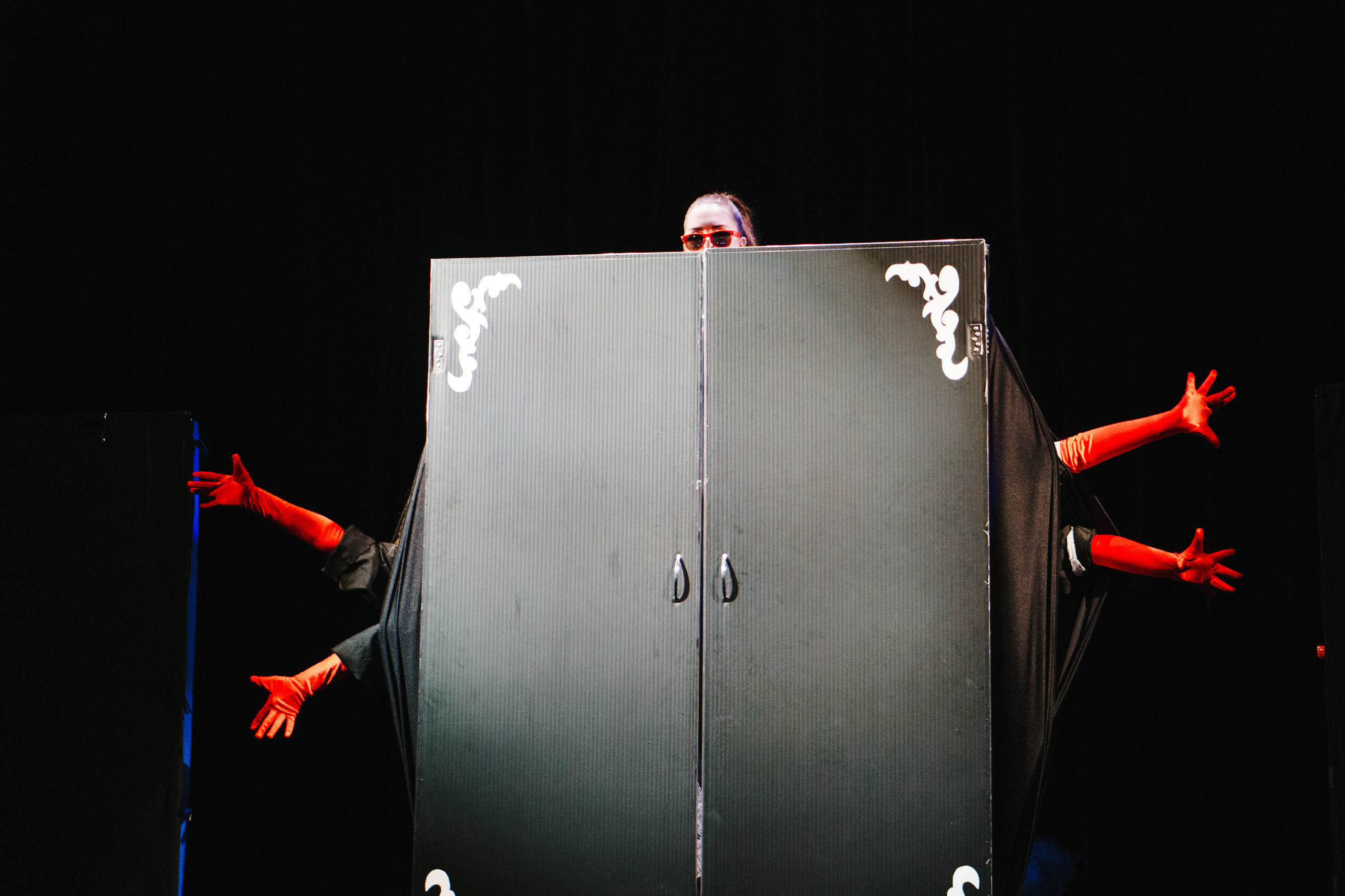 Театр «Сорванцы». Три плюс Кот. Премьера. Фото • Видео • Аэросъемка • Контент для бизнеса