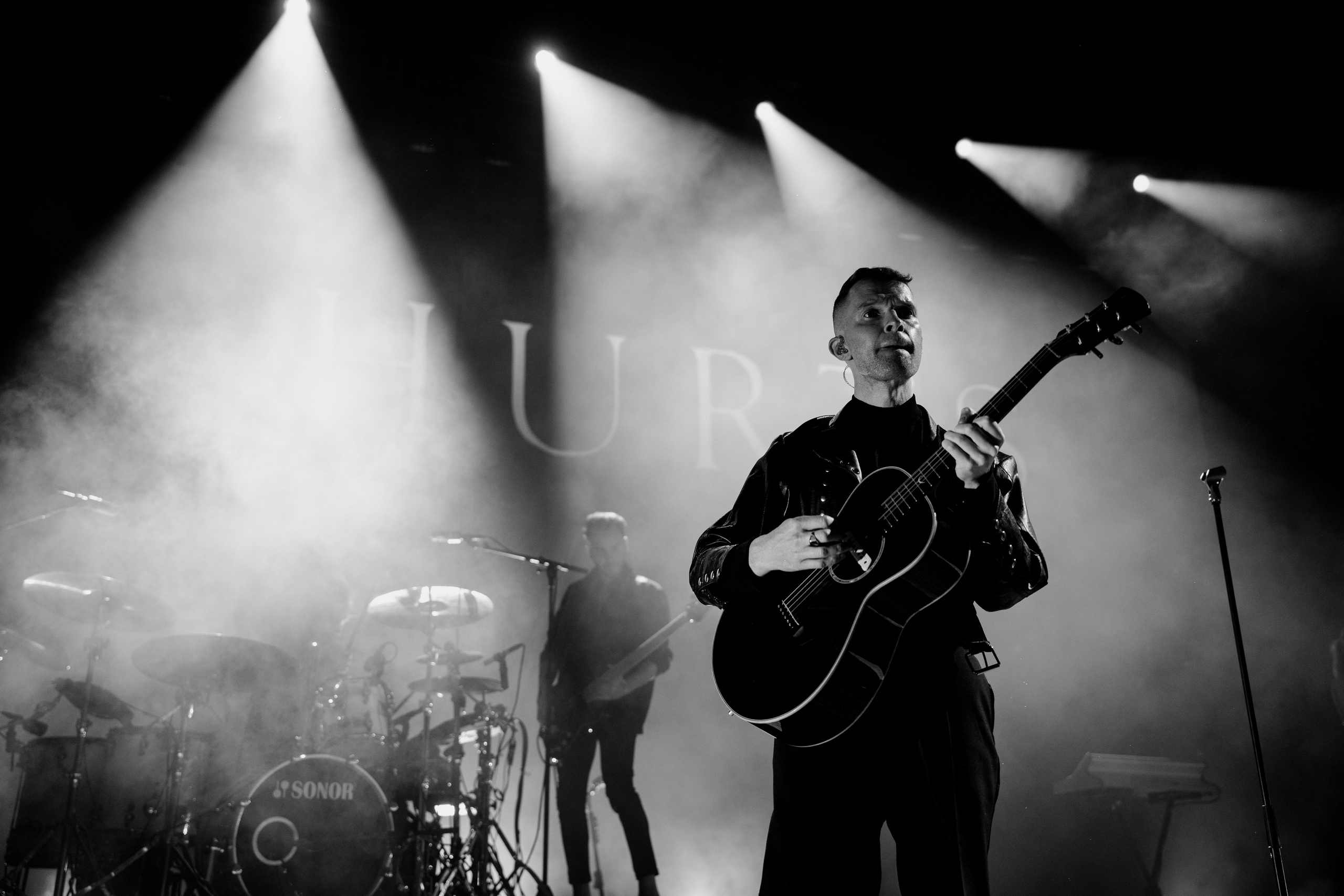 HURTS — Sigulda Medieval Castle. Фото • Відео • Аерозйомка • Контент для бізнесу