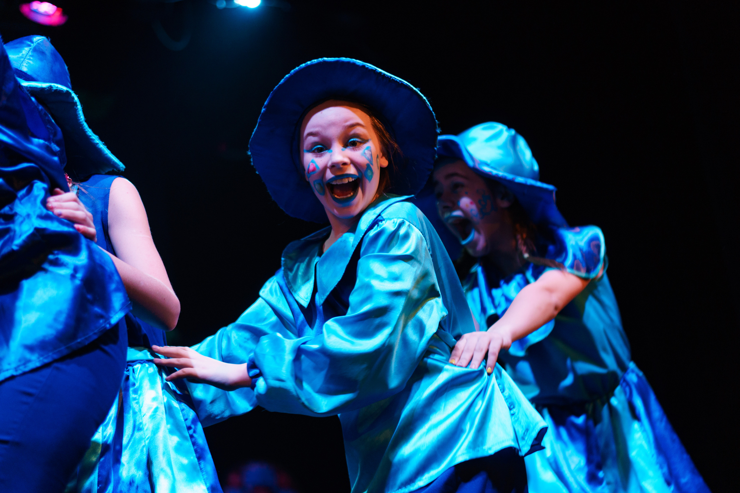 Театр «Сорванцы». Волшебник Изумрудного города. Фото • Видео • Аэросъемка • Контент для бизнеса