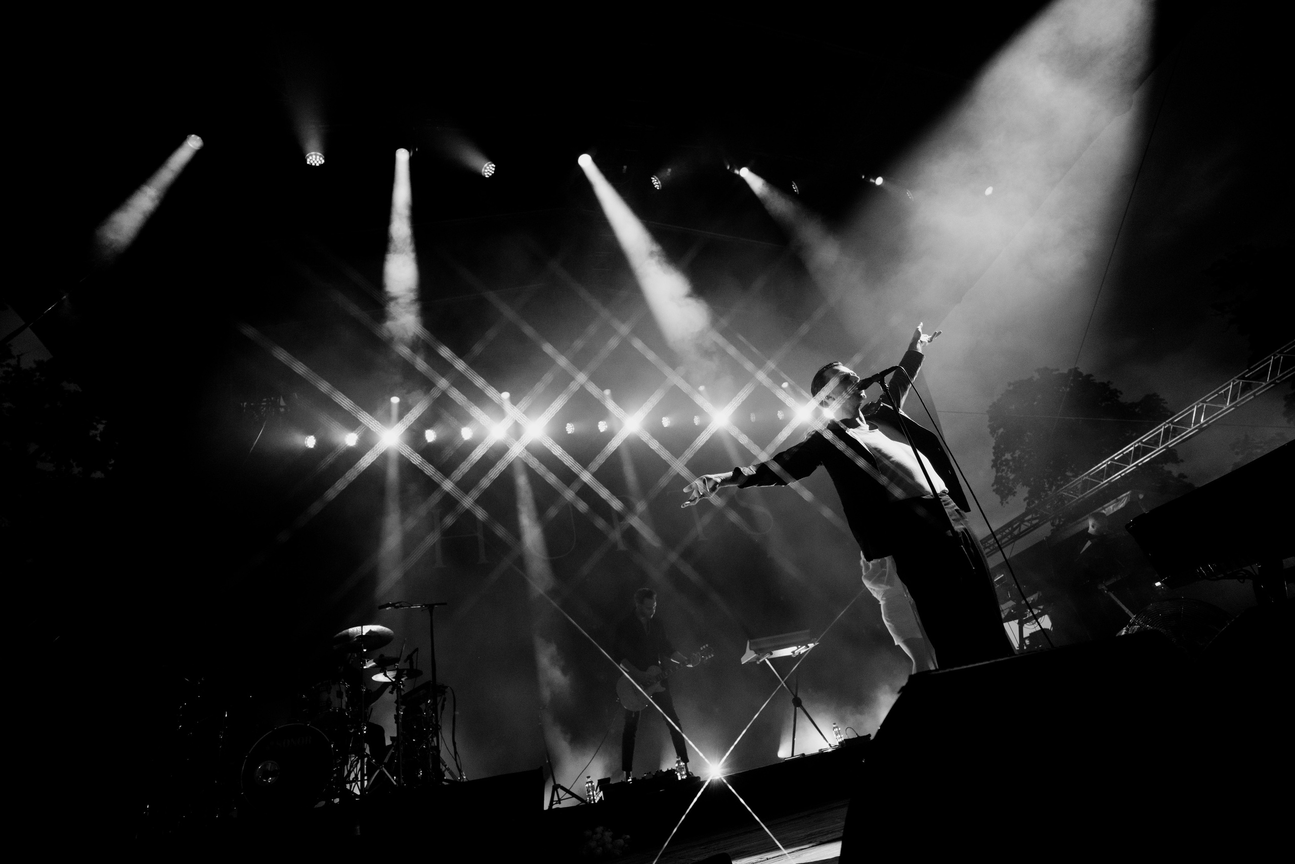 HURTS — Sigulda Medieval Castle. Фото • Відео • Аерозйомка • Контент для бізнесу