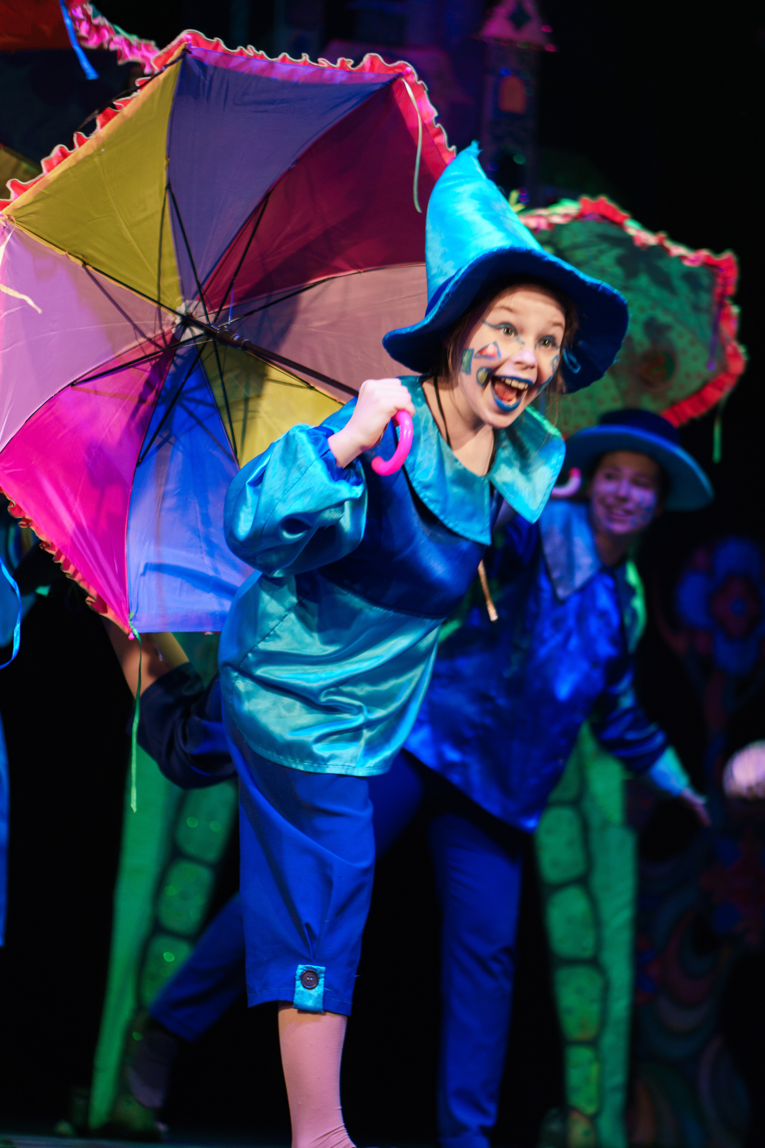 Театр «Сорванцы». Волшебник Изумрудного города. Фото • Видео • Аэросъемка • Контент для бизнеса